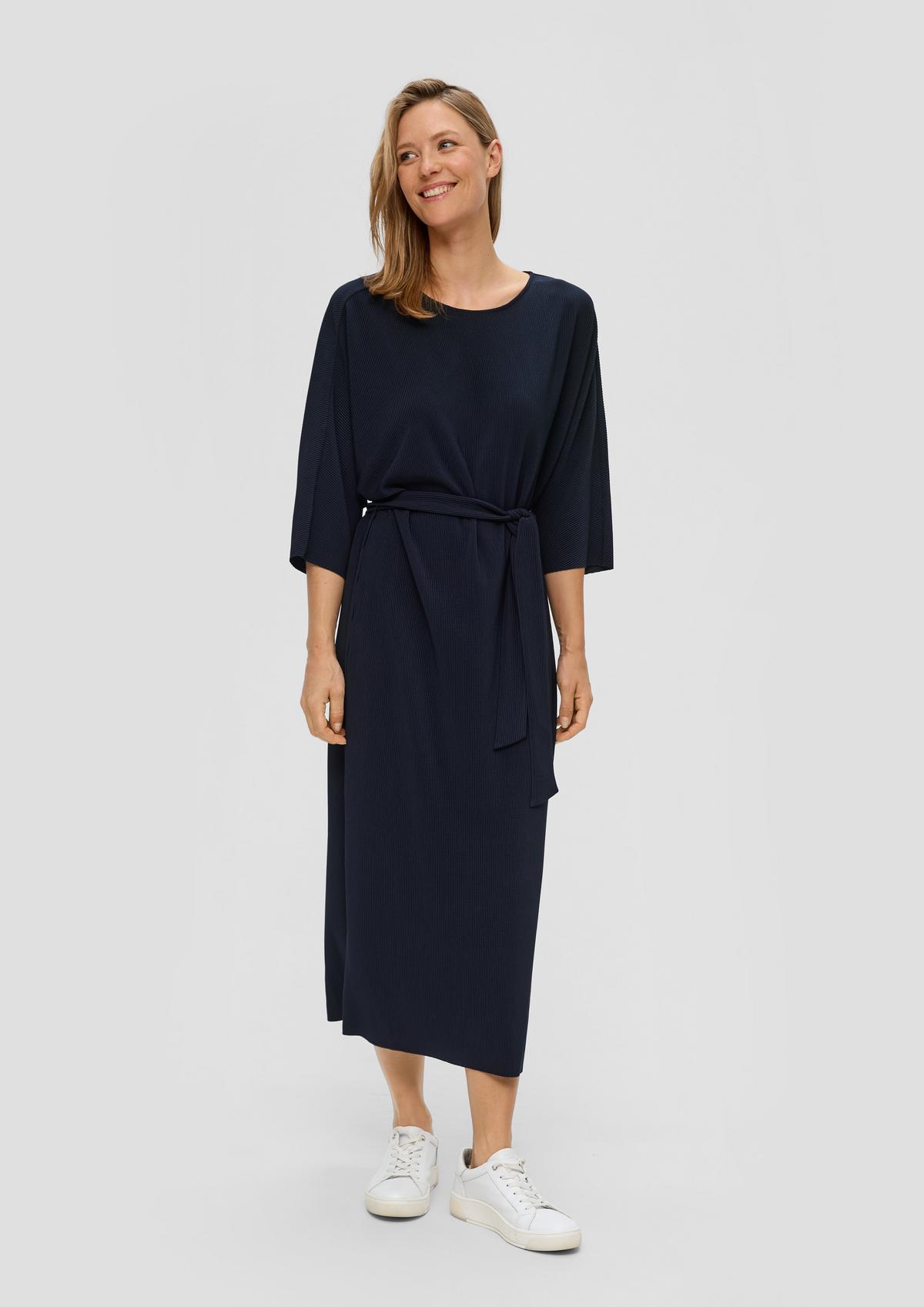 s.Oliver Pleated dress with a tie-around belt