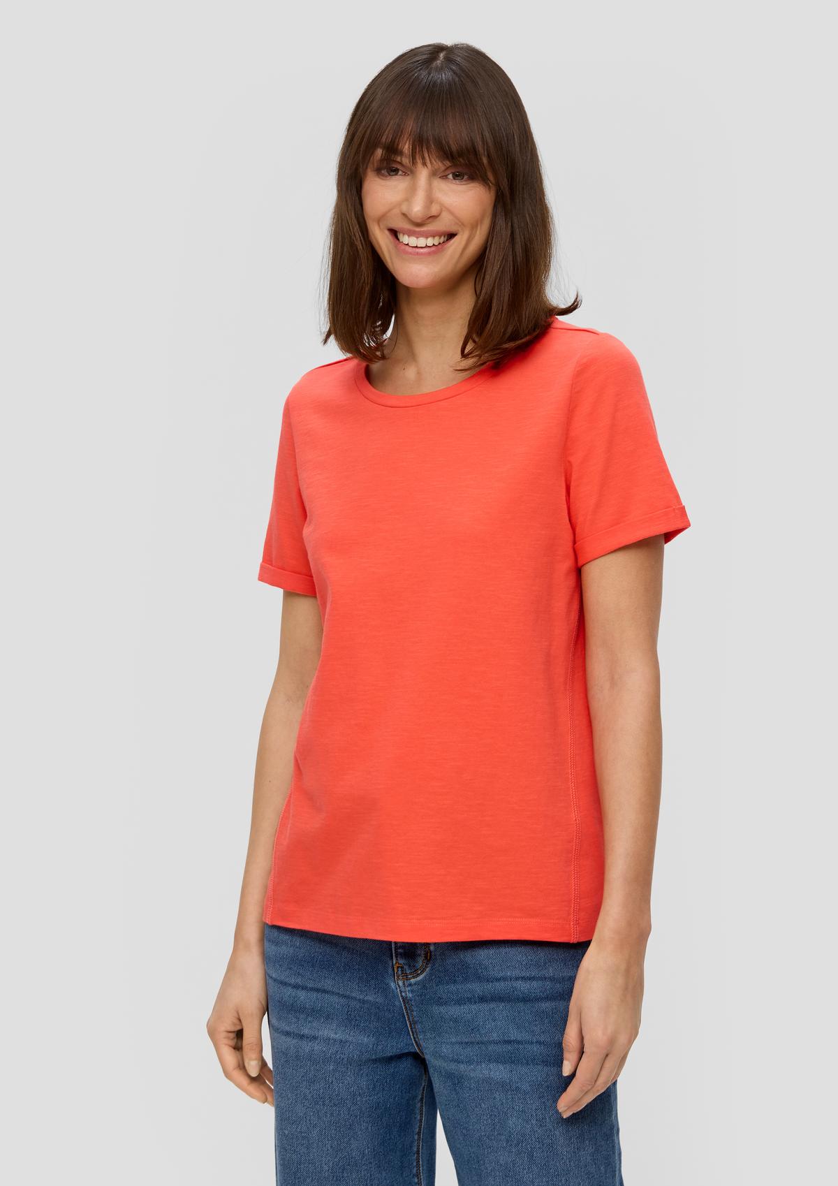 T-shirt with side seams