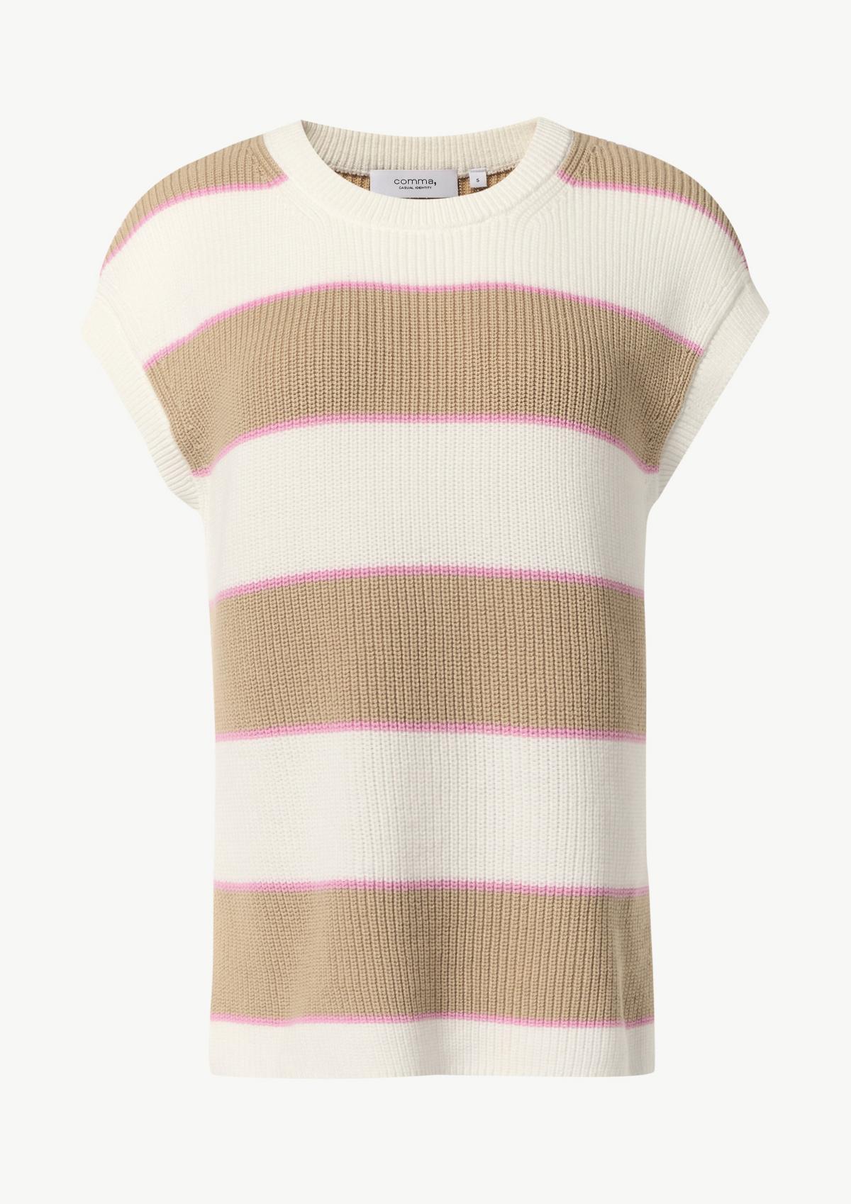 comma Sleeveless knitted jumper with a ribbed texture