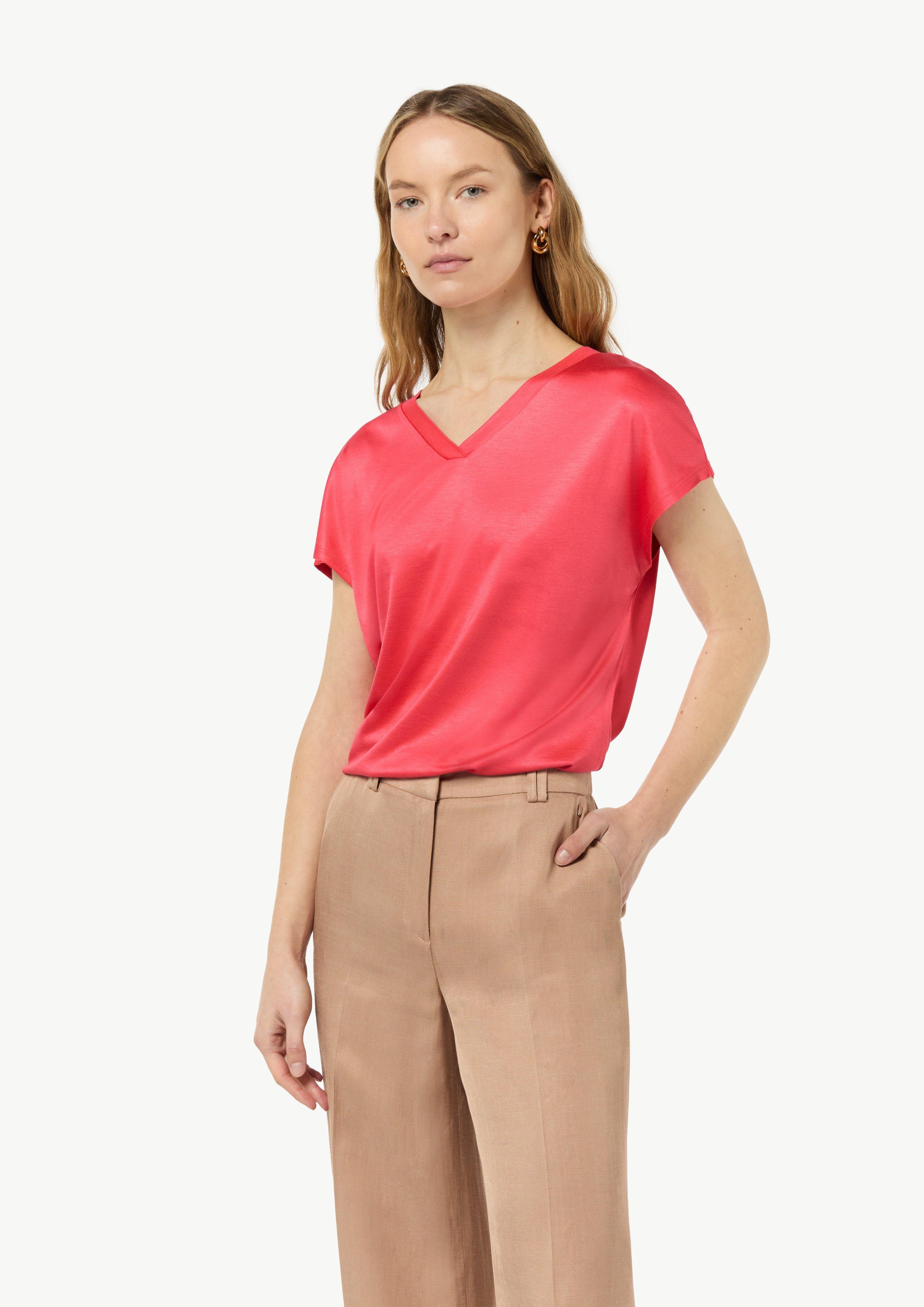 Fashionable inspiration: T-shirts & tops | Comma