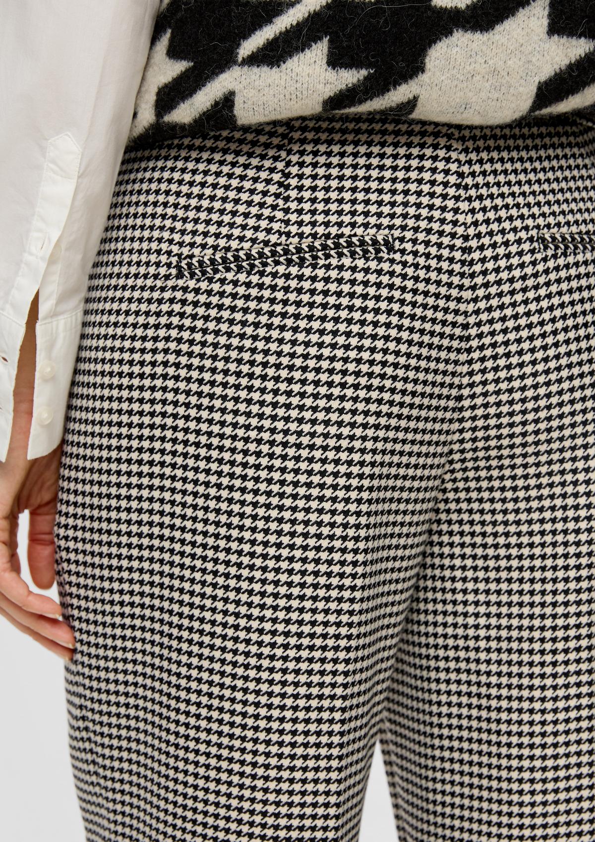 s.Oliver Regular fit: wide-leg trousers with a houndstooth pattern