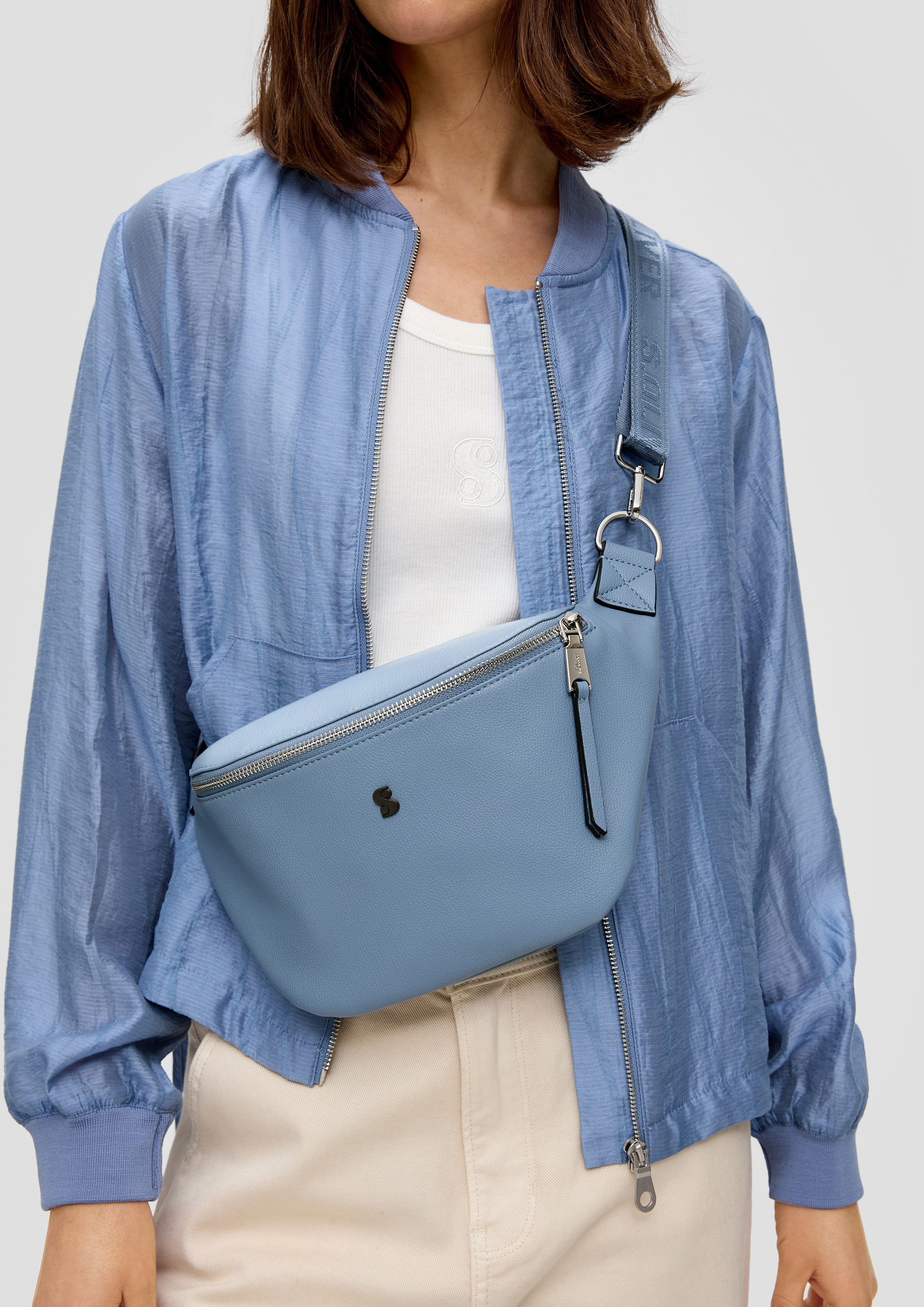 Crossbody-Bag mit abnehmbarem Schultergurt - blassblau | s.Oliver 