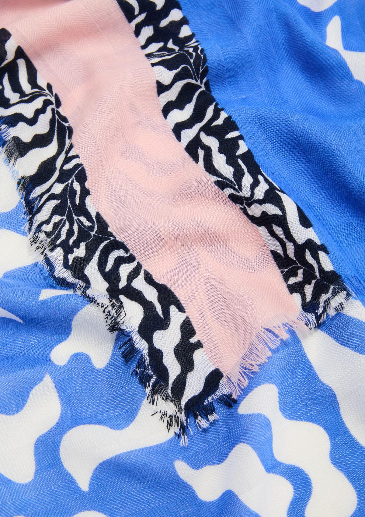 s.Oliver Scarf with an all-over print