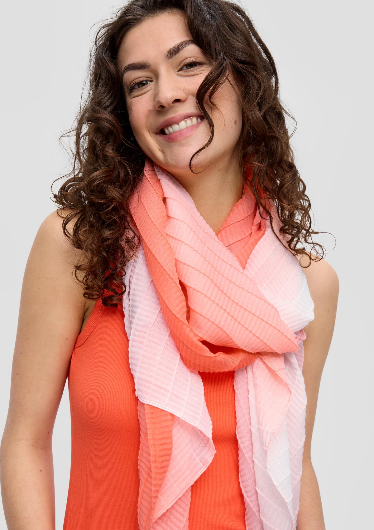 s.Oliver Pleated scarf with an all-over pattern