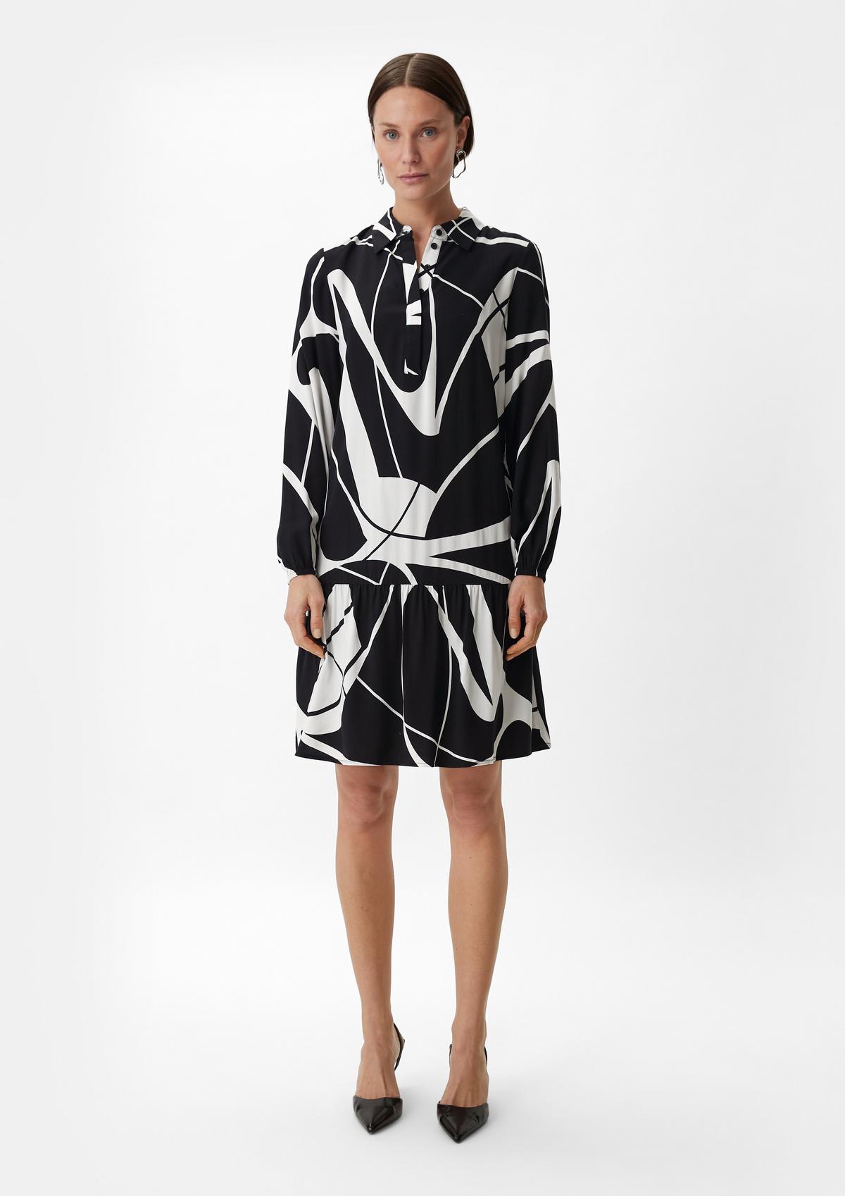 comma Kleid aus Viskose mit All-over-Print