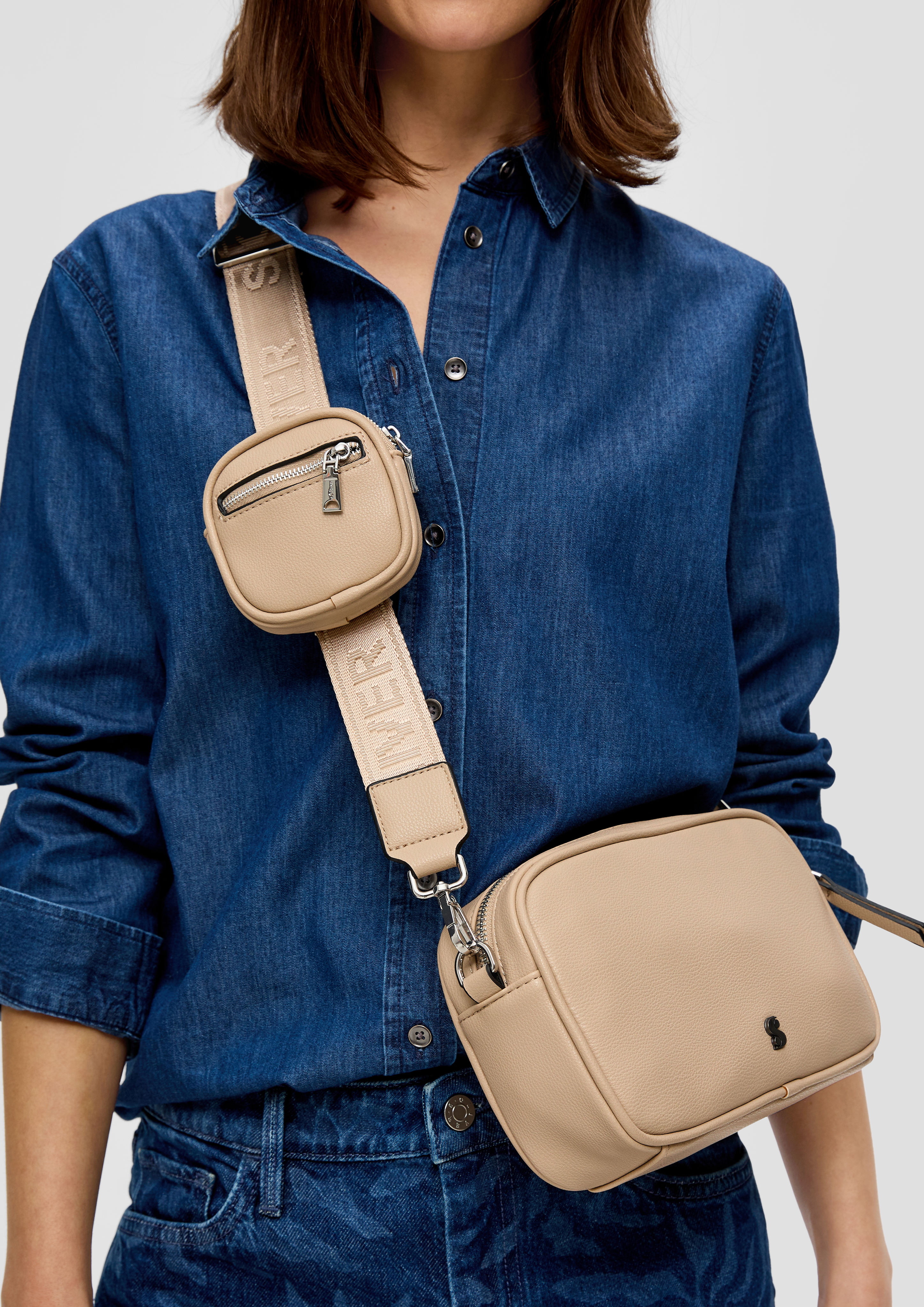 Bag with a detachable shoulder strap - pale blue | s.Oliver