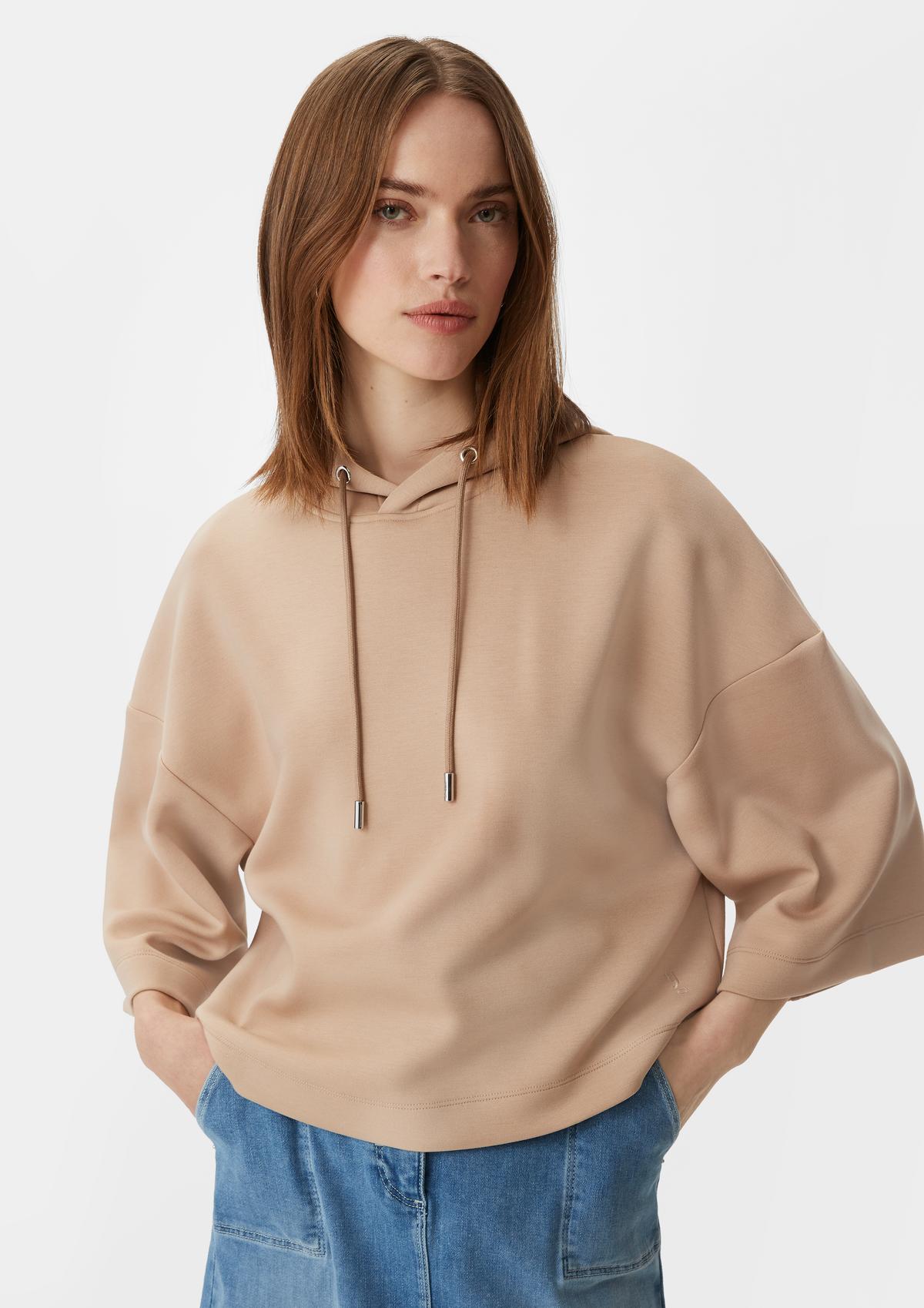 comma Hoodie with wide sleeves