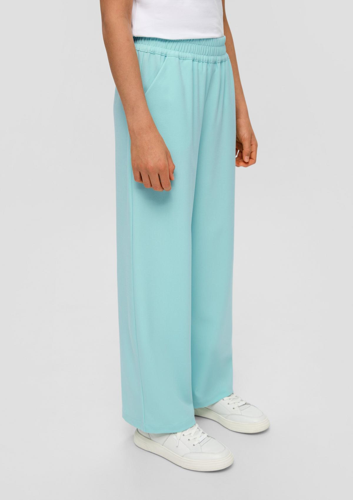 Wide-leg trousers in a mix of materials
