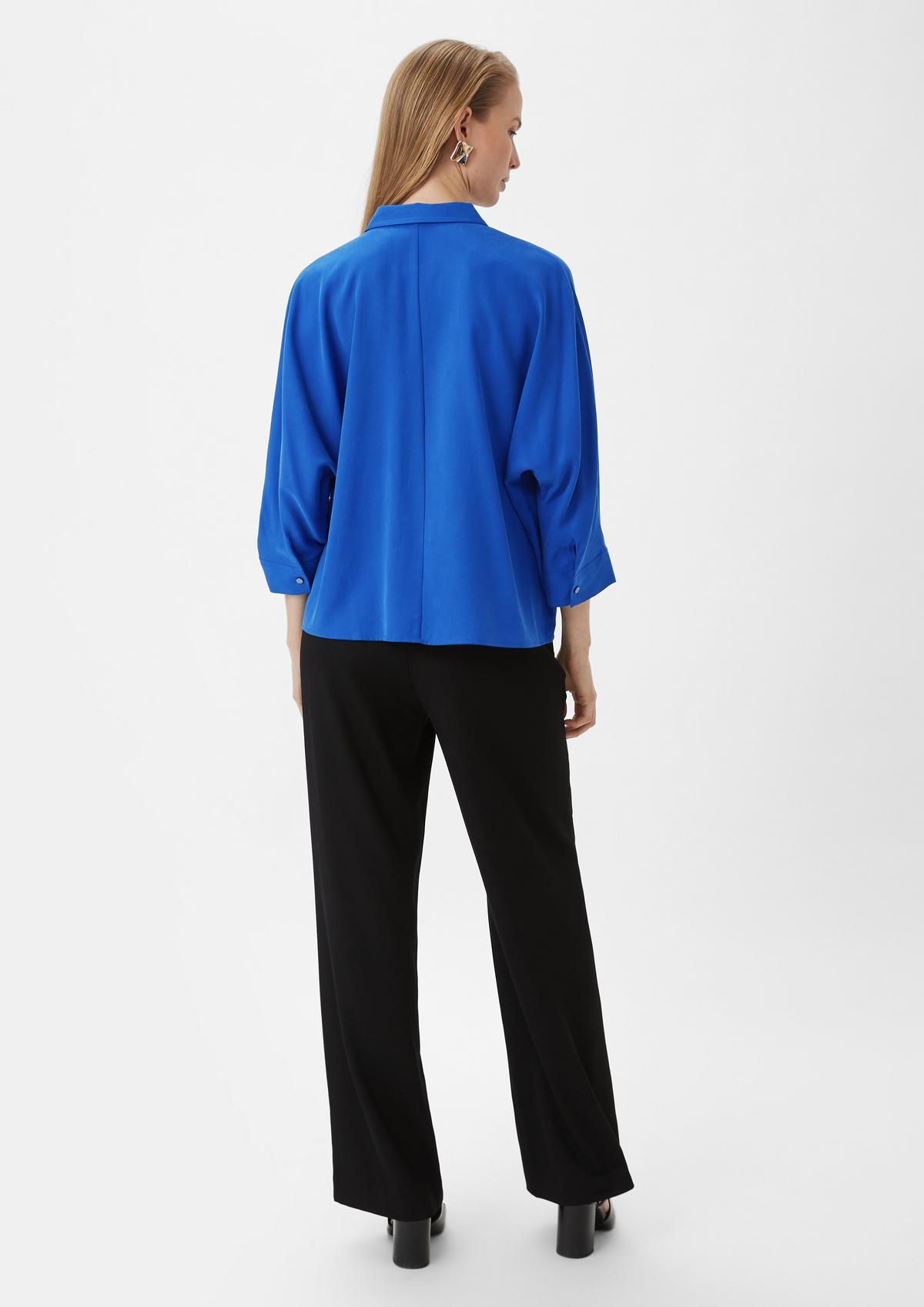 comma Blouse with 3/4-length sleeves