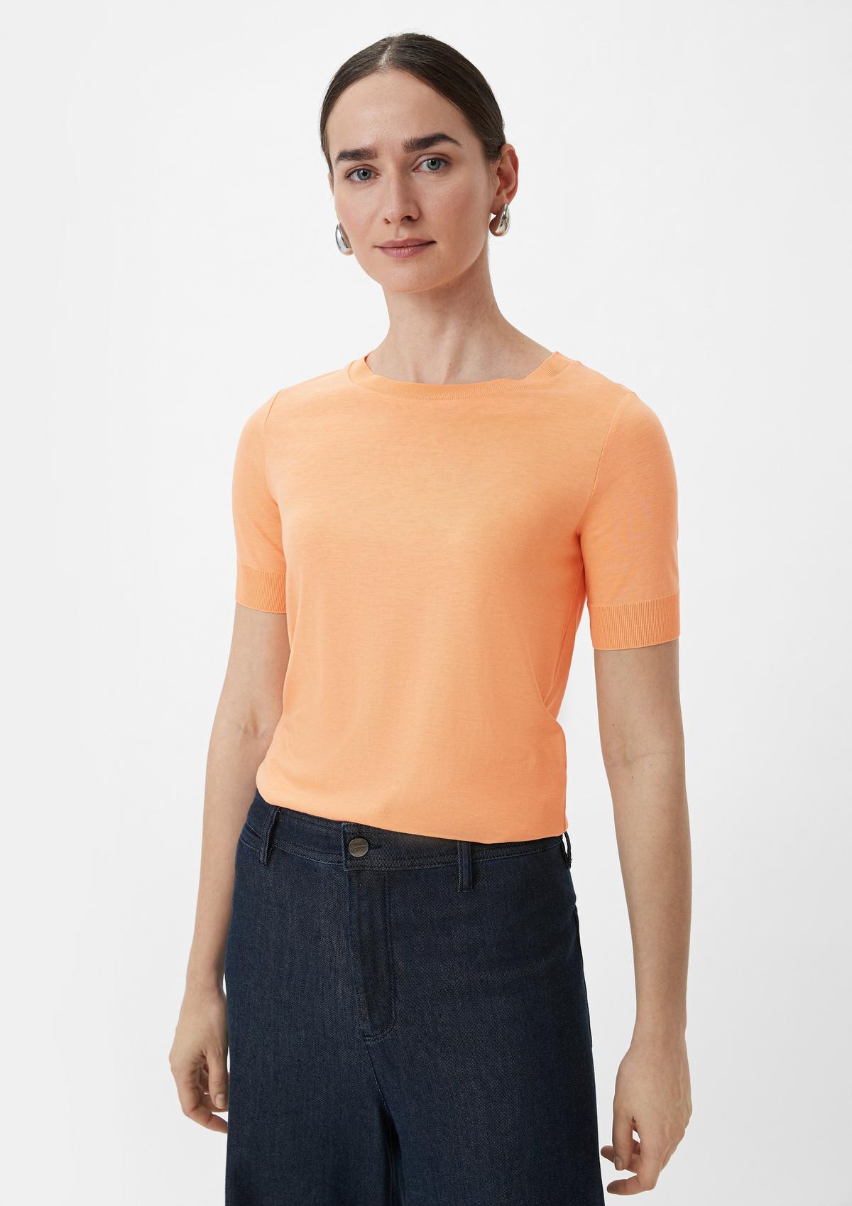 comma Short sleeve top made of knitted jersey