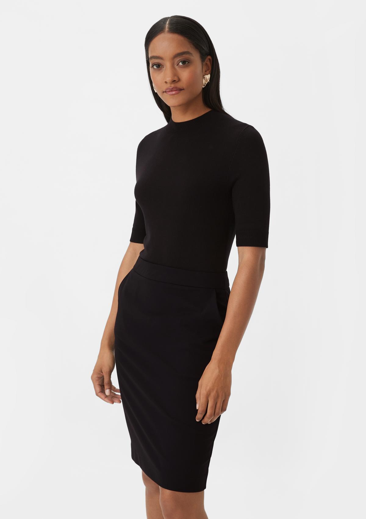 File:Turtleneck Bodycon Sweater Dress, Lace Tights, Gold Choker, and Ankle  Boots.jpg - Wikipedia
