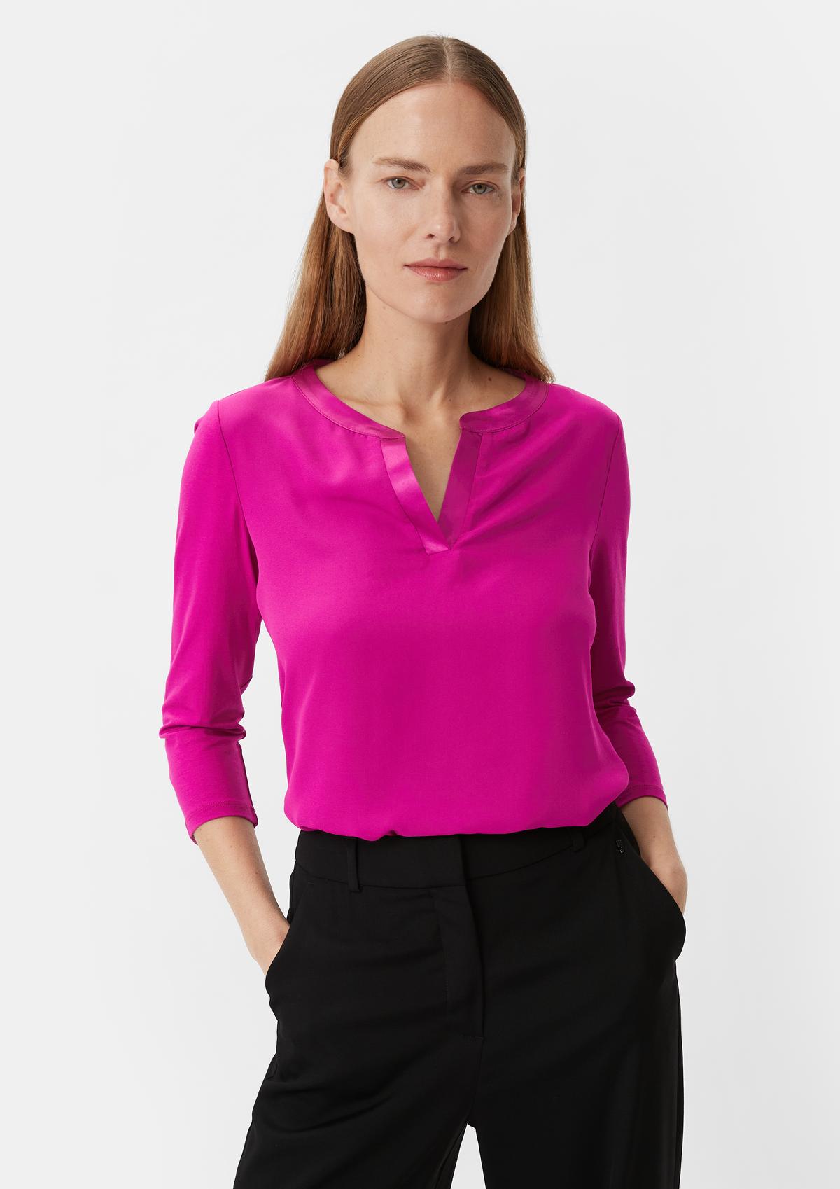 comma Top in a mix of materials with 3/4-length sleeves