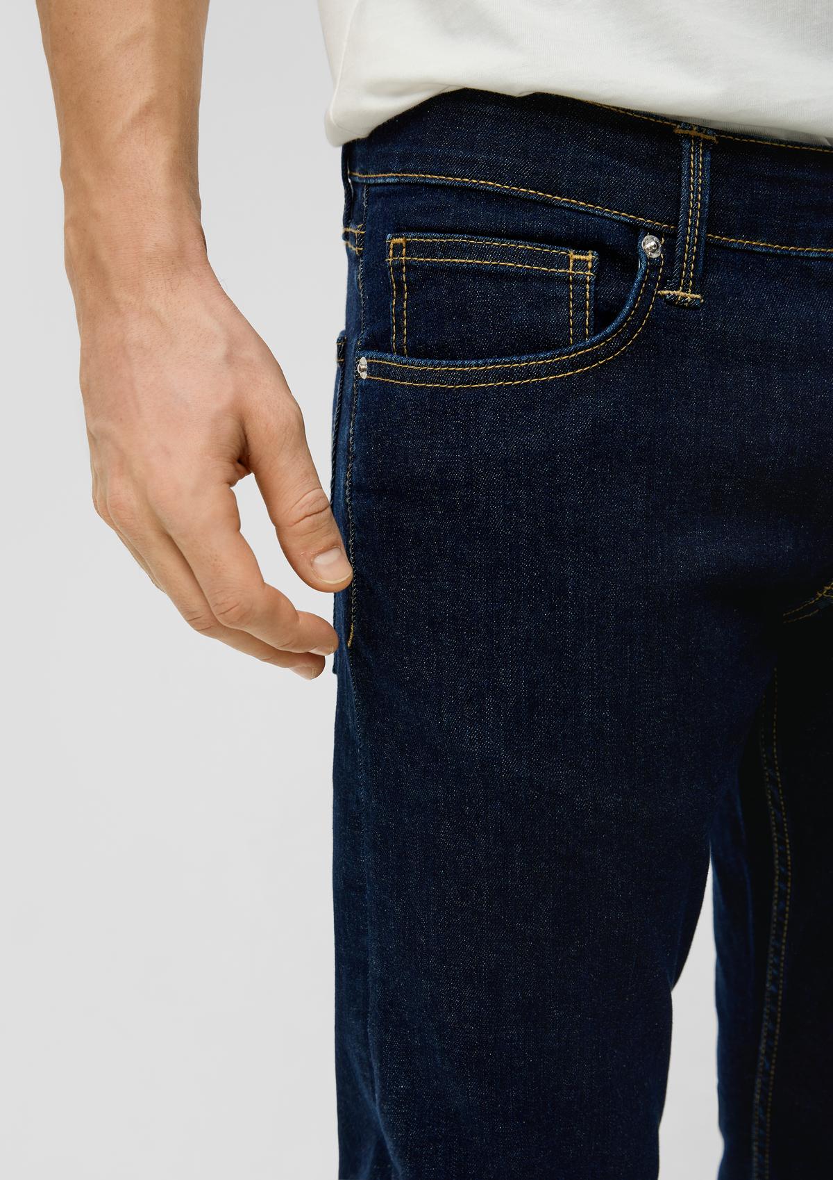 s.Oliver Slim: džíny s 5 kapsami