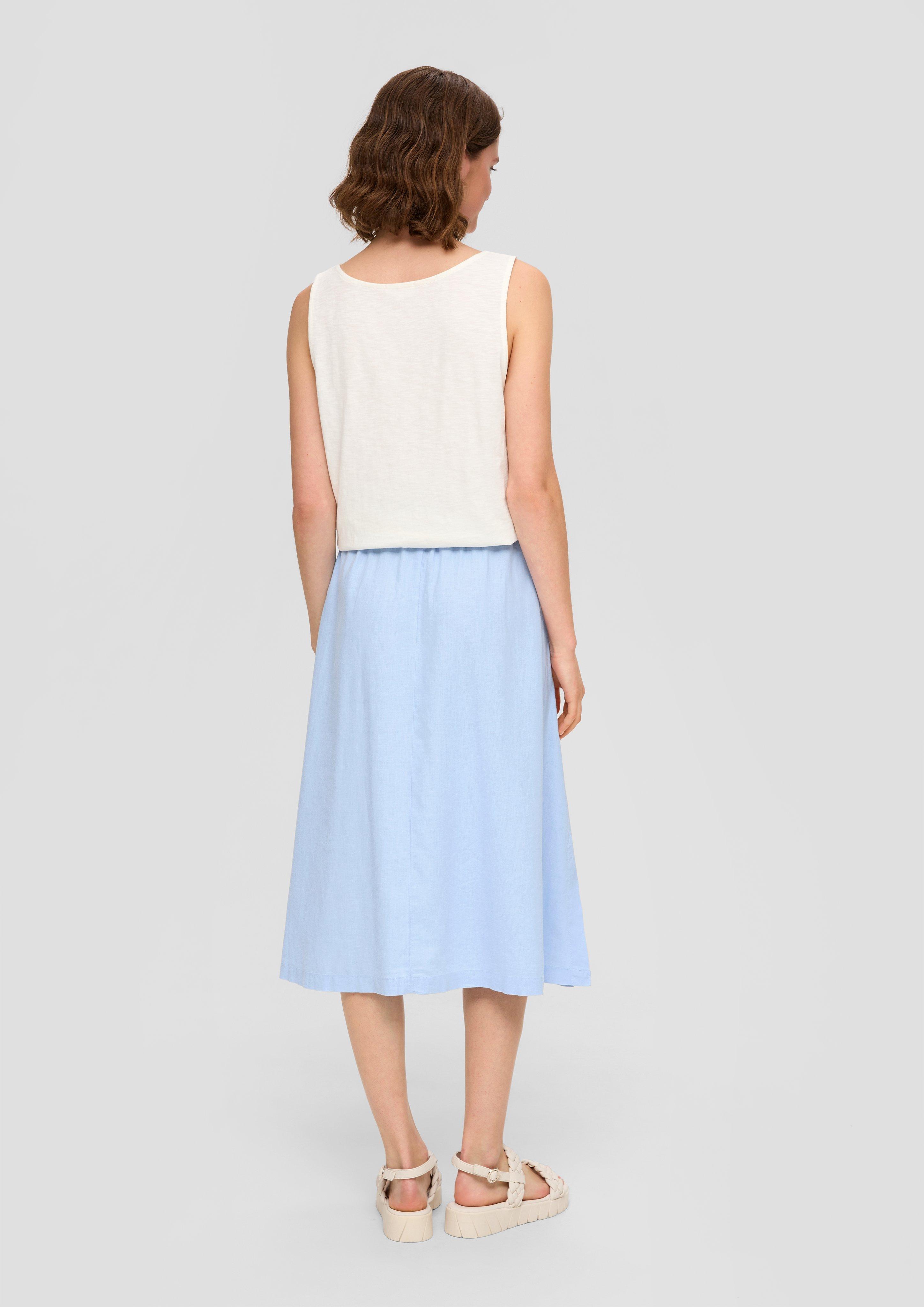 Skirt with a fabric belt and slit side seam - sky blue | s Skirt with a fabric belt and slit side seam - sky blue | s