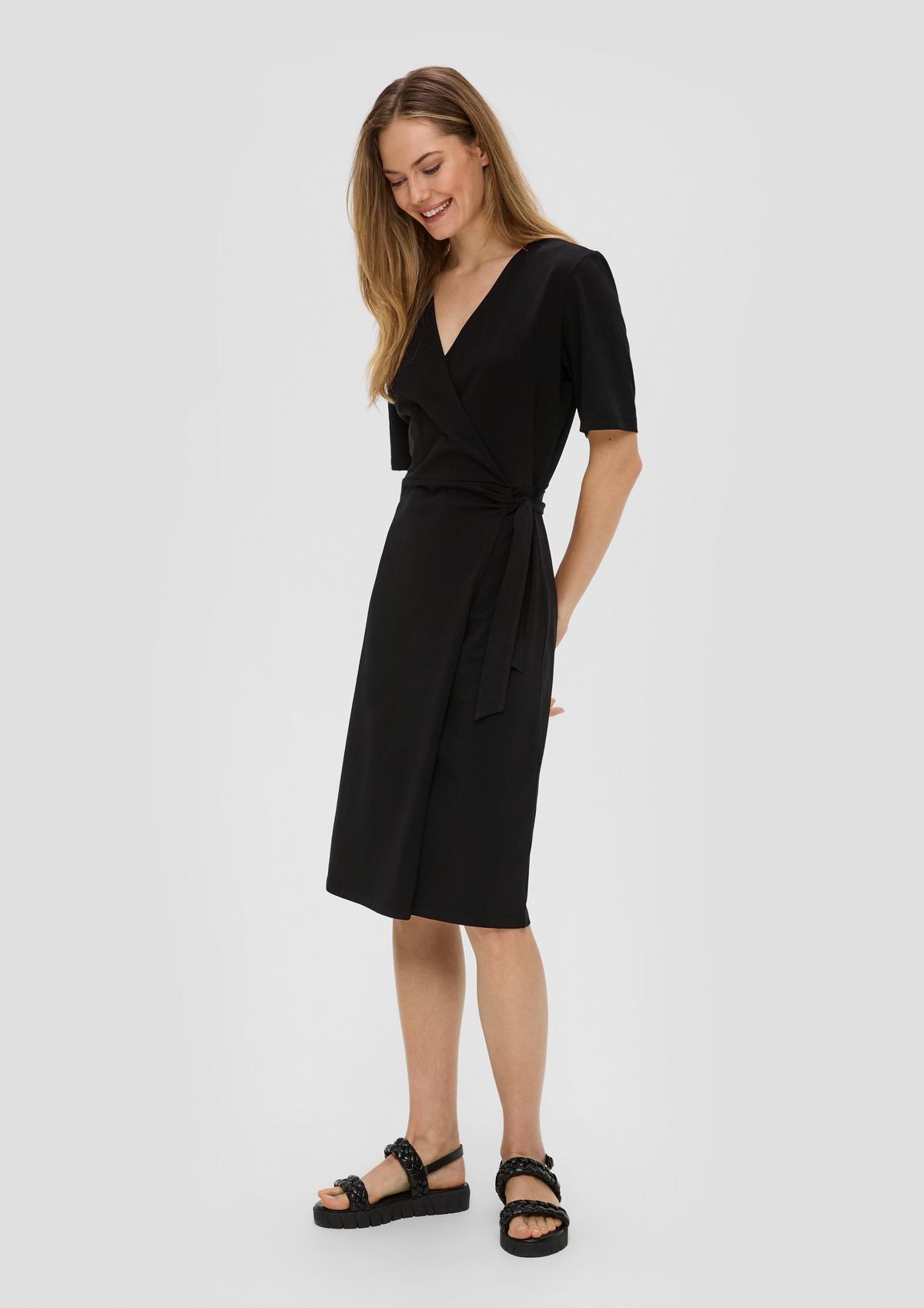 s.Oliver Jersey dress with a round neckline and knotted detail