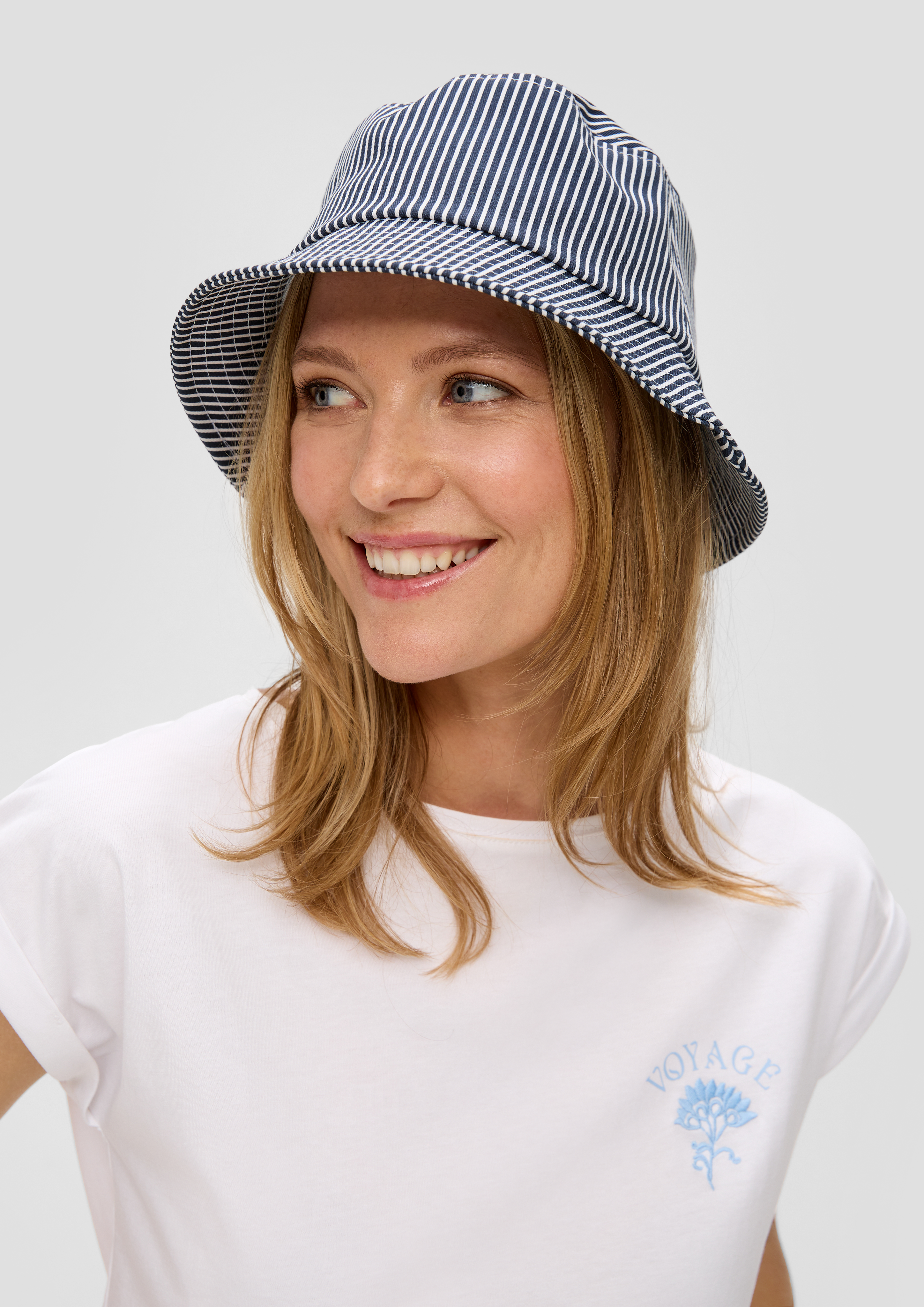 s.Oliver Bucket Hat aus Baumwolle mit Streifen