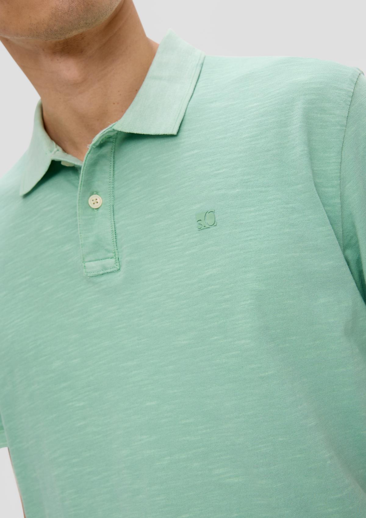 s.Oliver Poloshirt mit Logo-Detail und Garment Dye