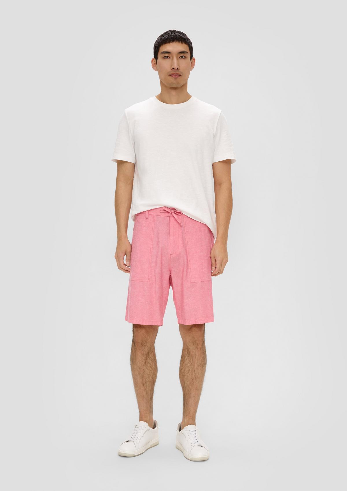 s.Oliver Chino shorts in a linen blend with an elasticated waistband