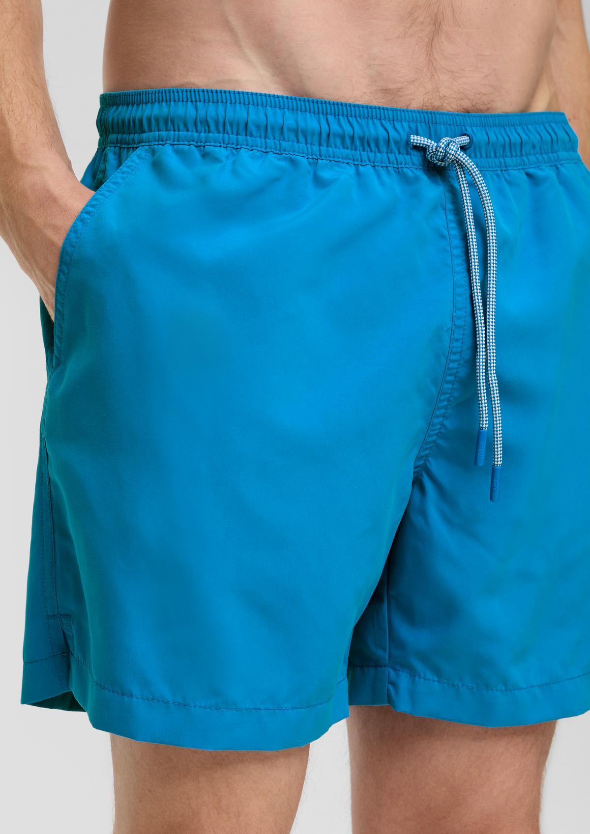 s.Oliver Regular: kratke hlače za kopanje z všitimi žepi