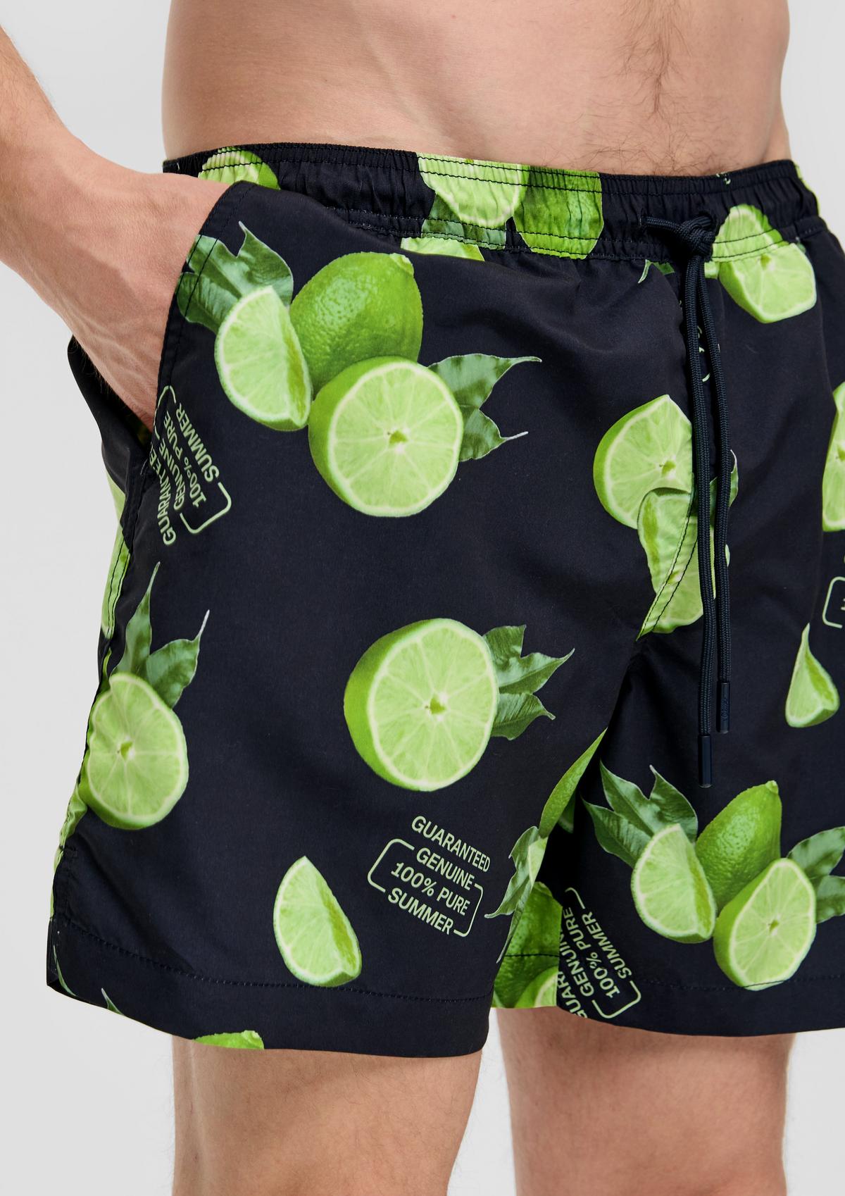 s.Oliver Relaxed fit: shorts with an all-over print