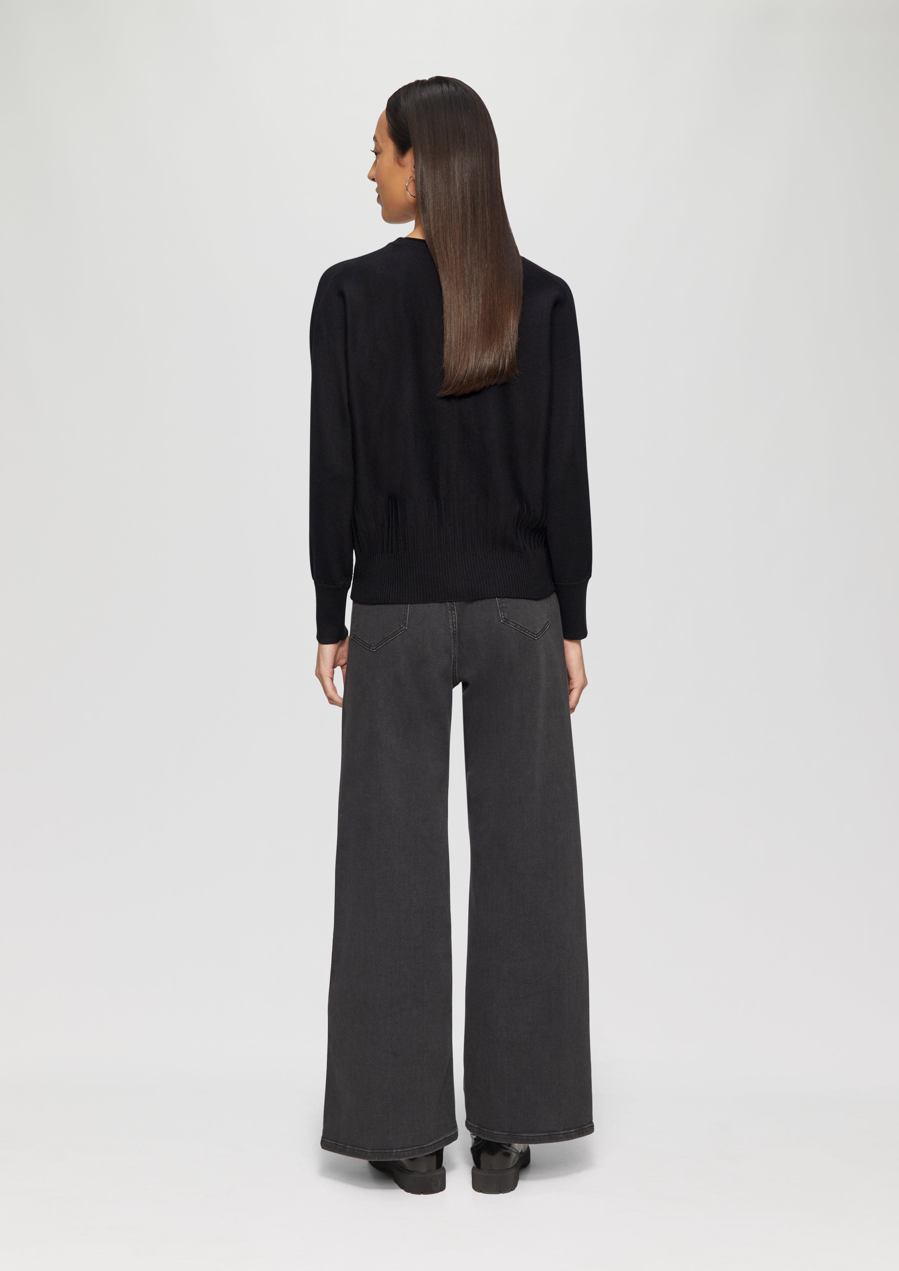 Cardigan in 9999, 4431 & 81W4