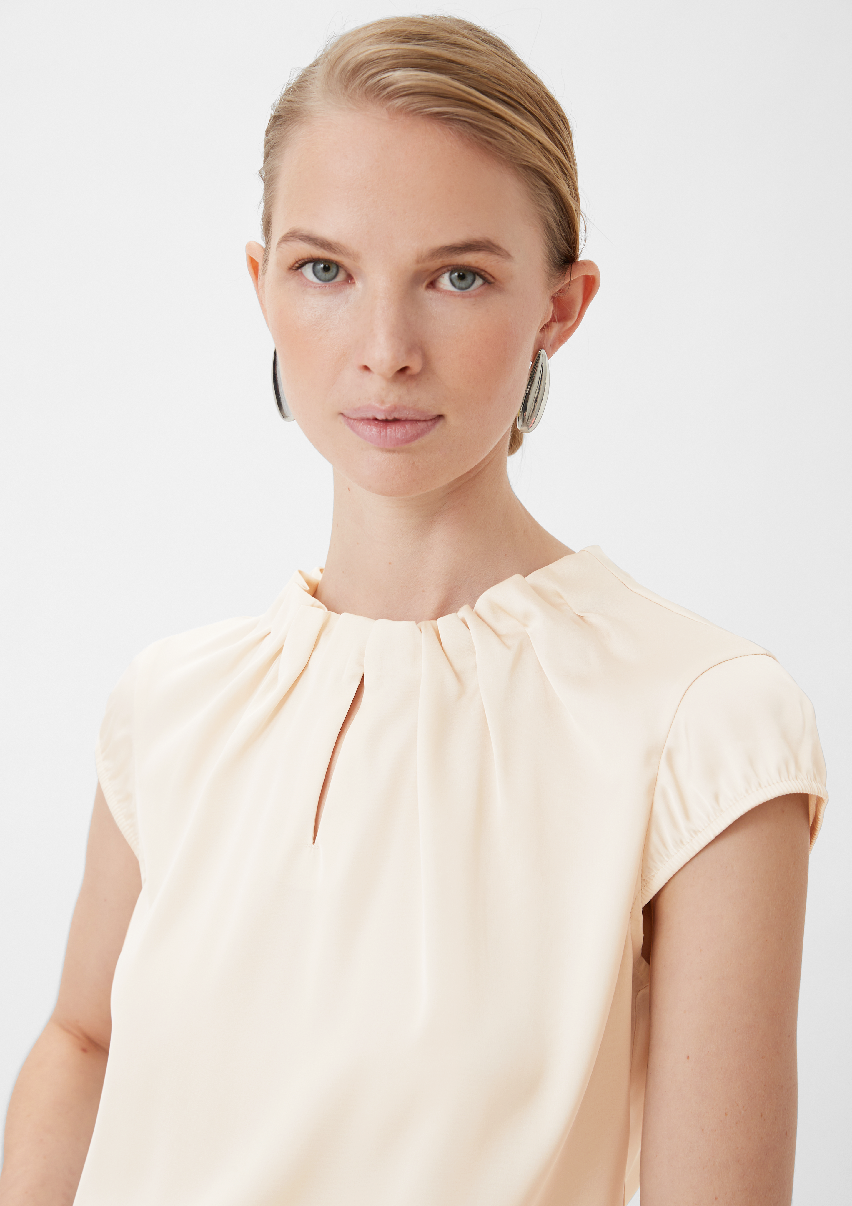 Blouse in 8102, 5976, 0120 & 9999