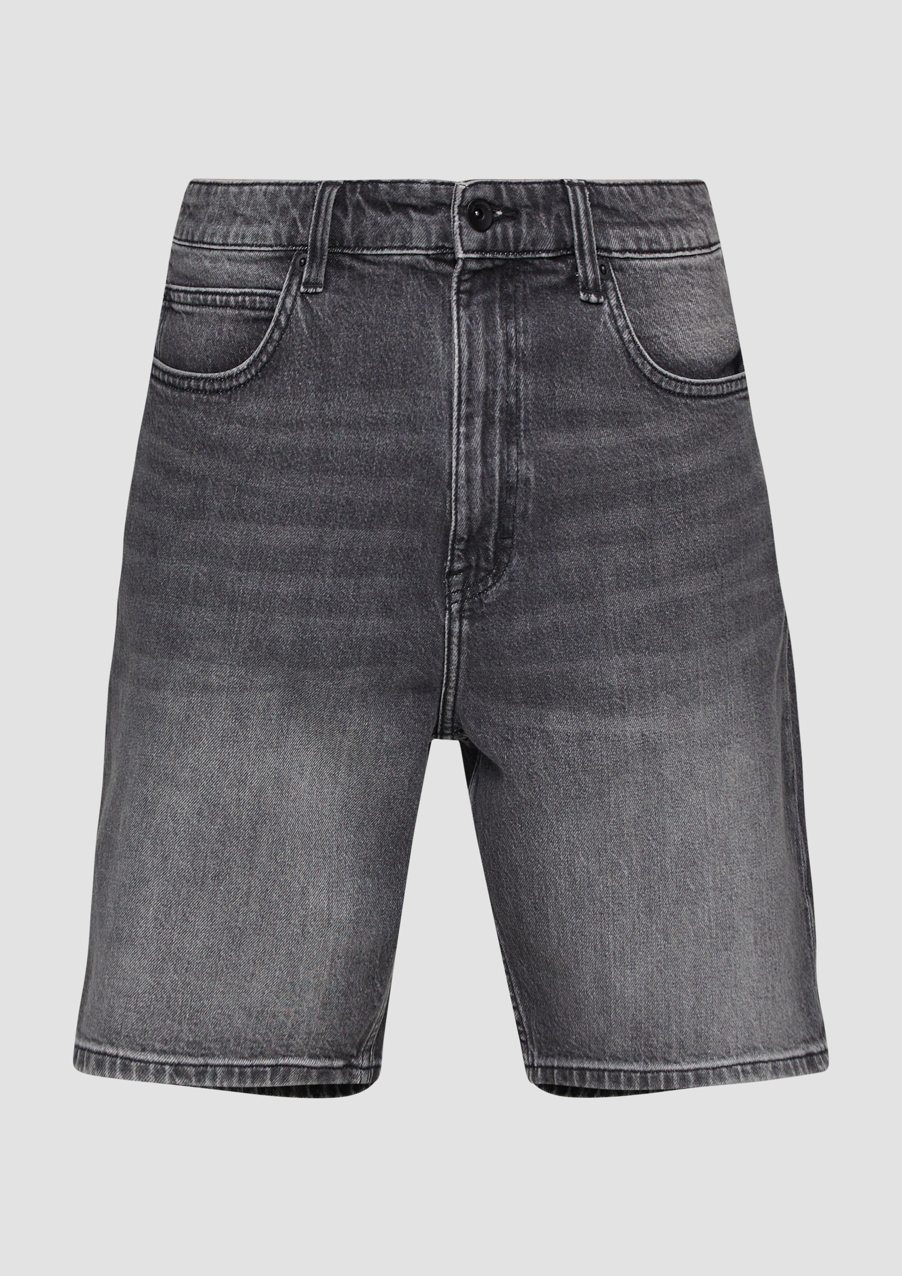 QS - Jeans-Shorts / Loose Fit / Mid Rise, Herren, grau