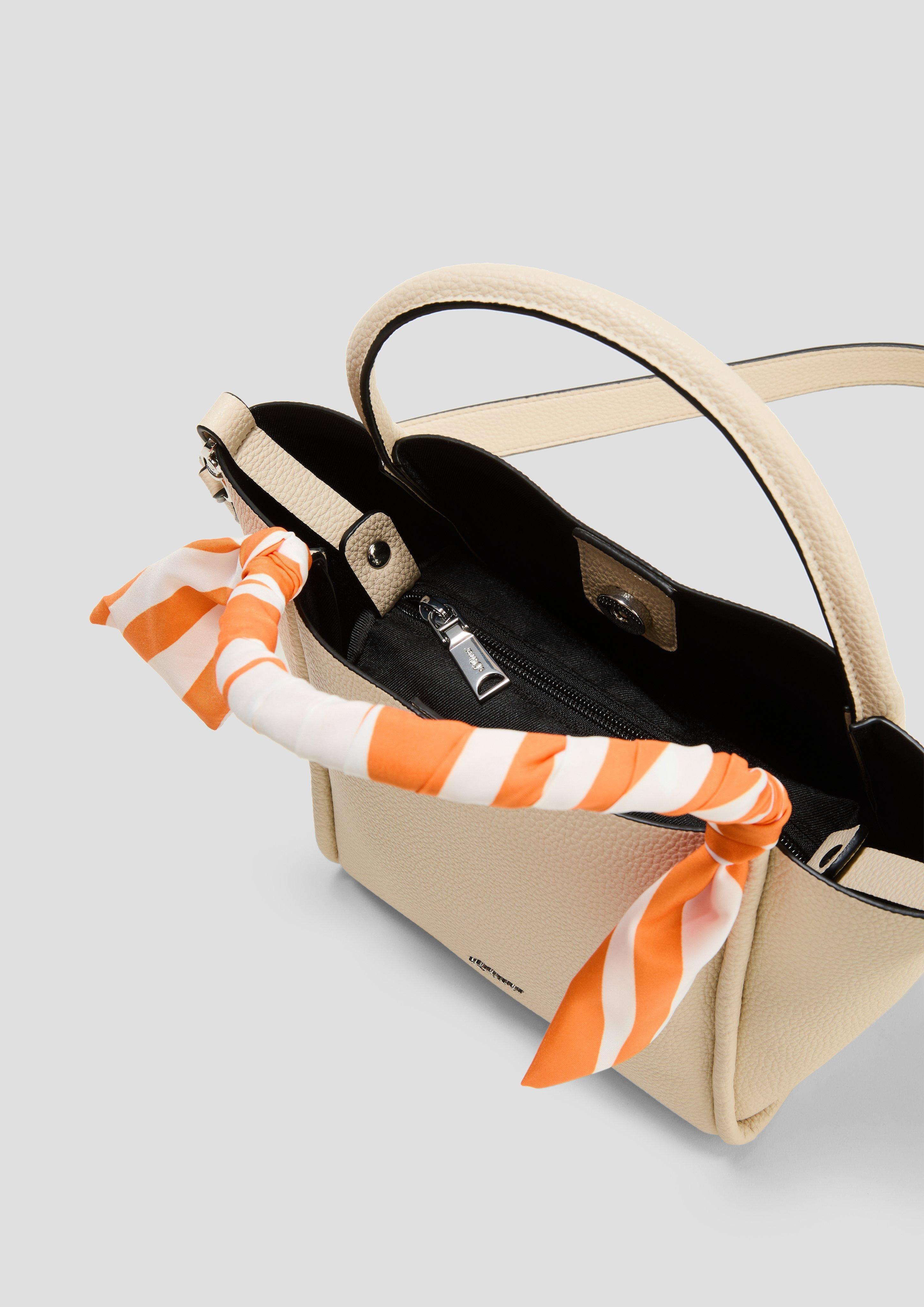 s.Oliver Schultertasche in Leder-Optik