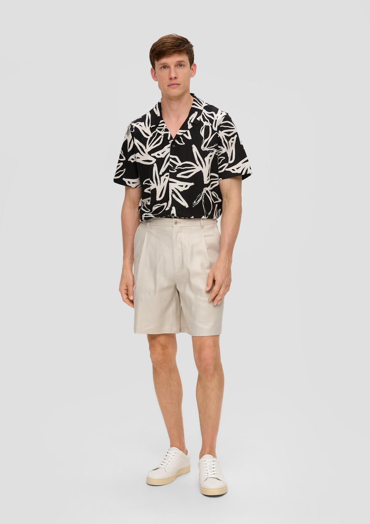 s.Oliver Regular fit: shorts in a linen/lyocell blend