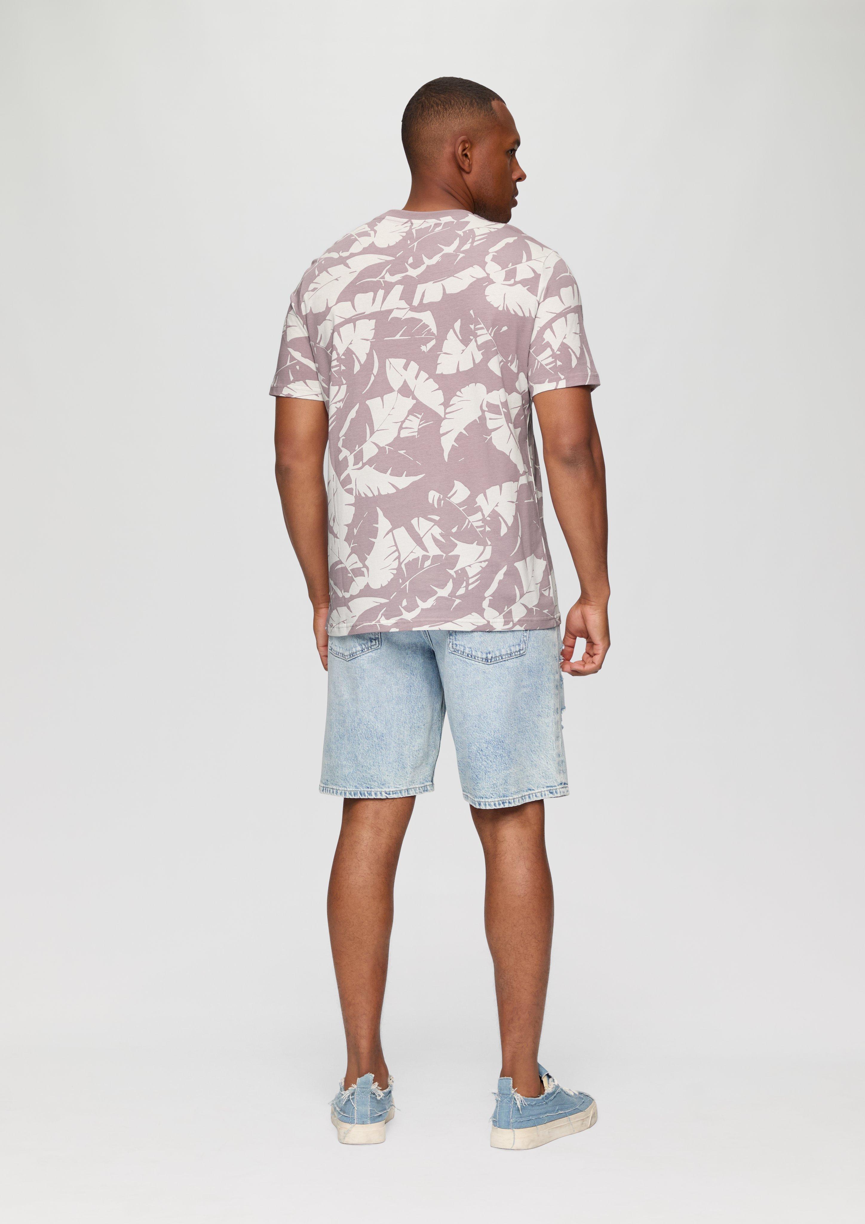 T-shirt in 42A0, 52A0, 01A0 & 85A0