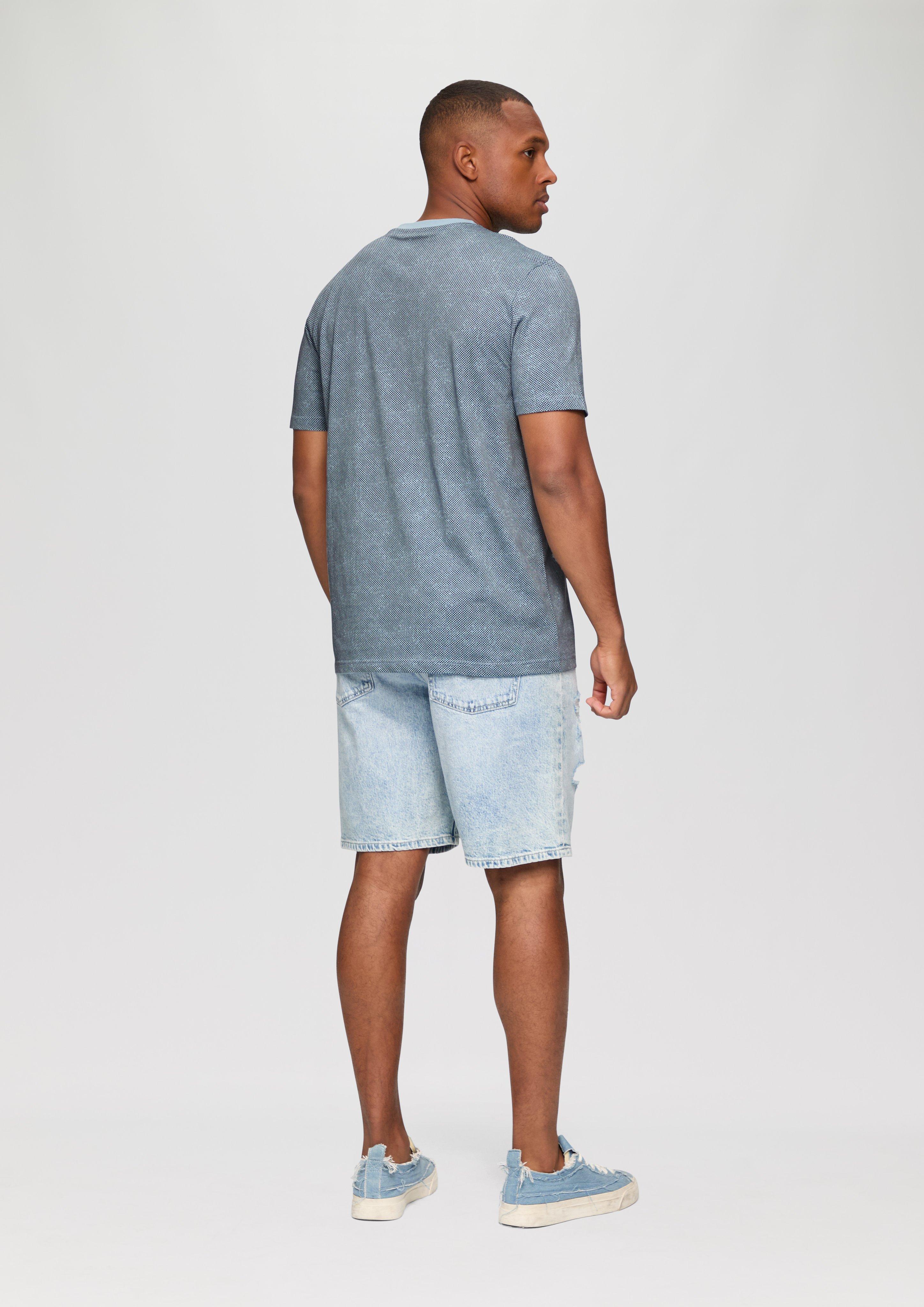 T-shirt in 52A0 & 01A0