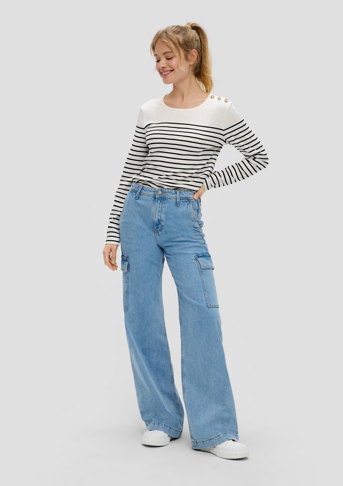 Jeans hlače/kroj Mid Rise/široke hlačnice /veliki žepi