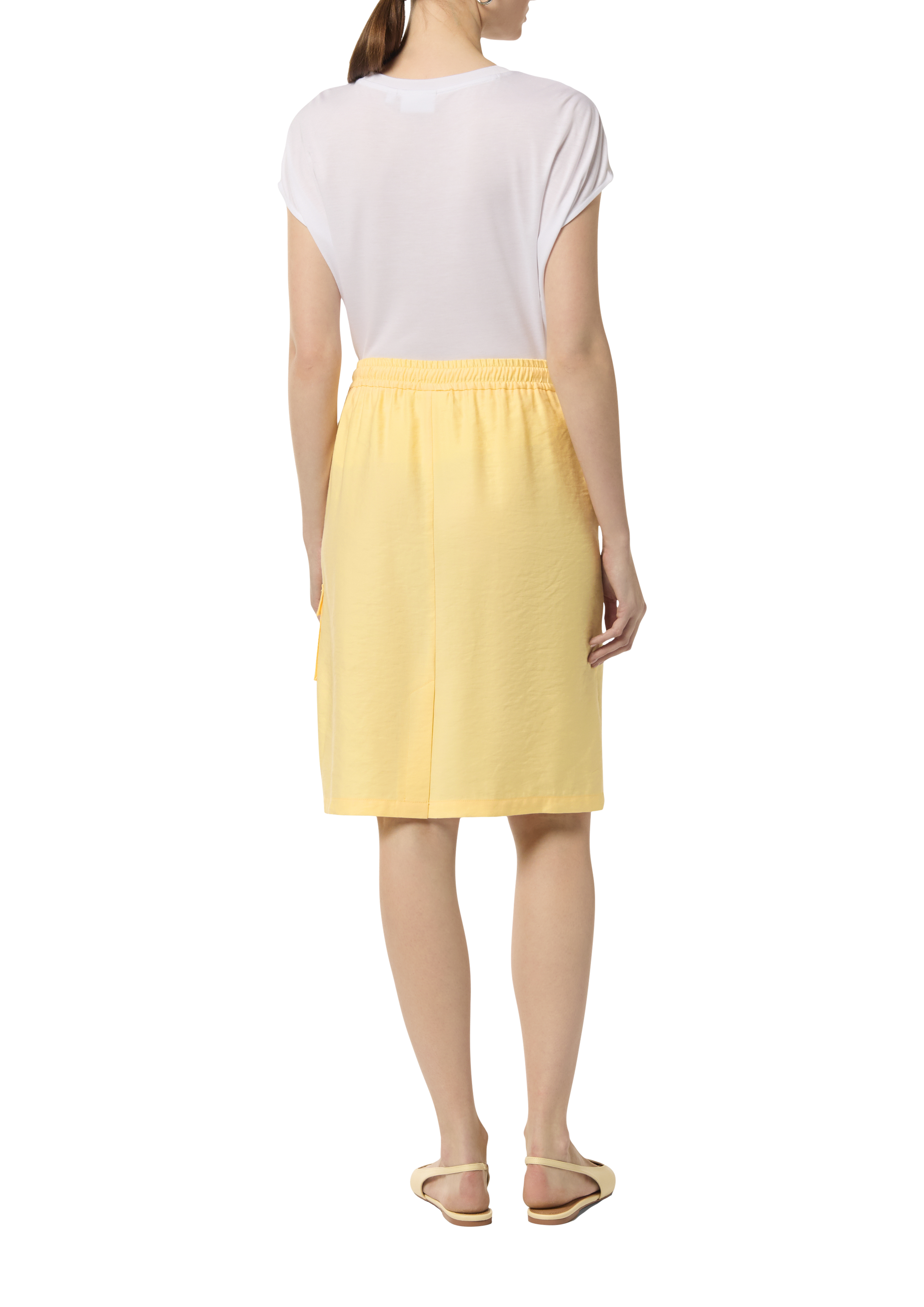 Cargo skirt with an elasticated waistband and drawstring