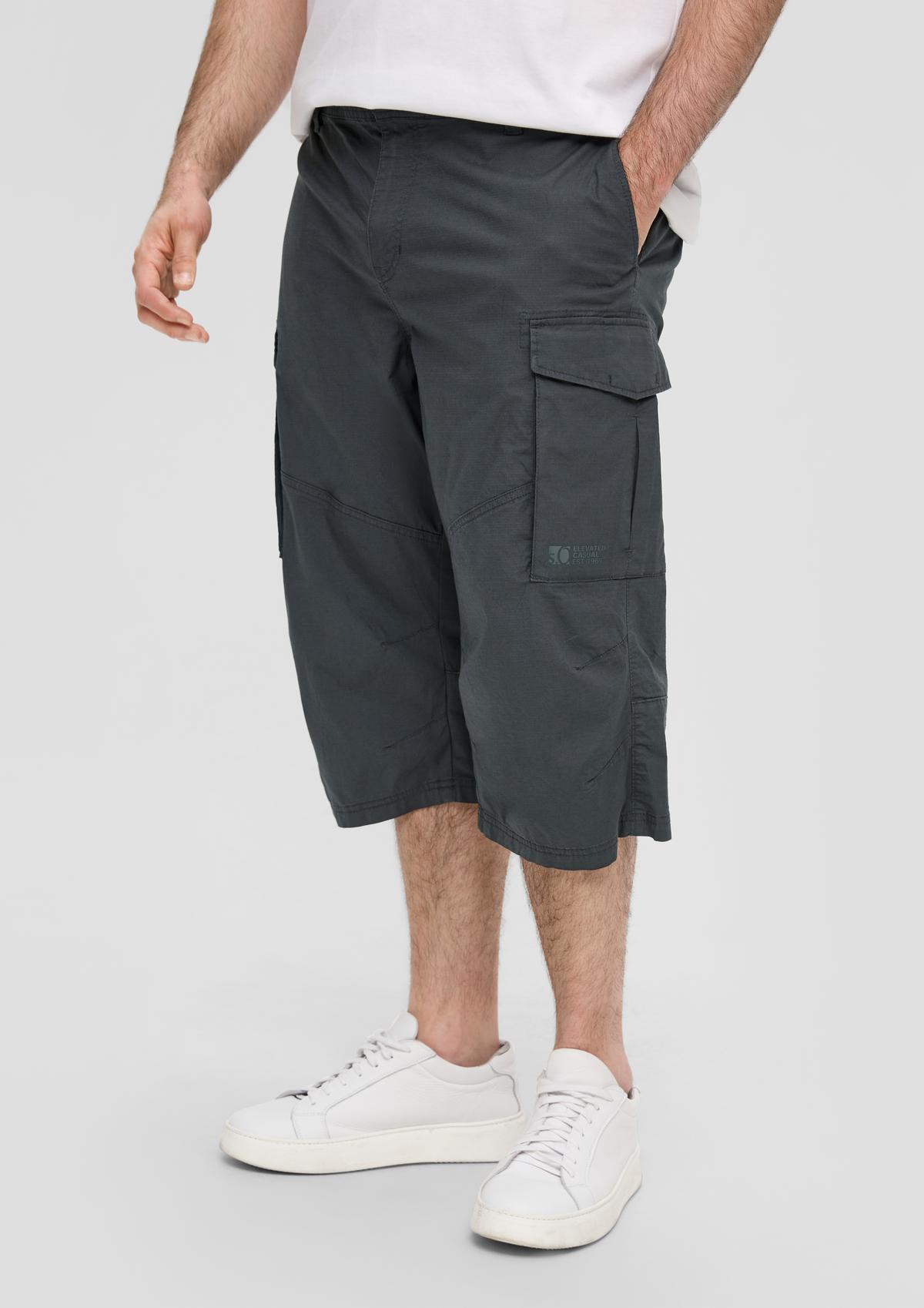 s.Oliver Relaxed: Bermuda hlače iz bombažnega streča z velikimi žepi