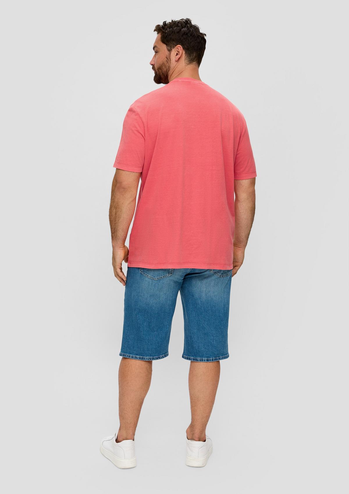 s.Oliver T-Shirt mit Garment Dye und Henley-Ausschnitt