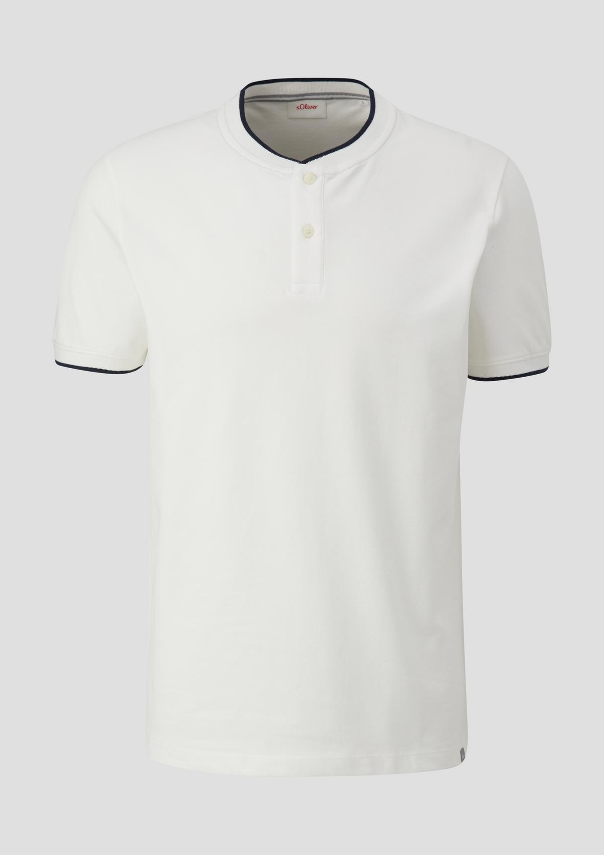 s.Oliver Polo shirt with a Henley neckline