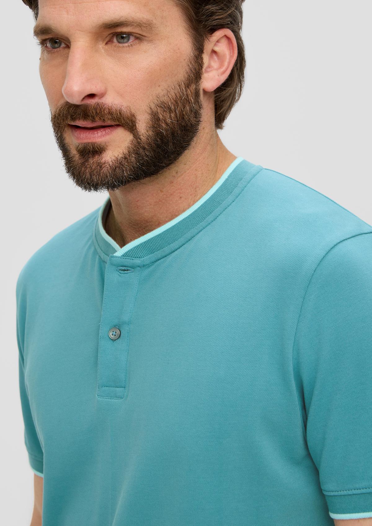 s.Oliver Polo shirt with a Henley neckline