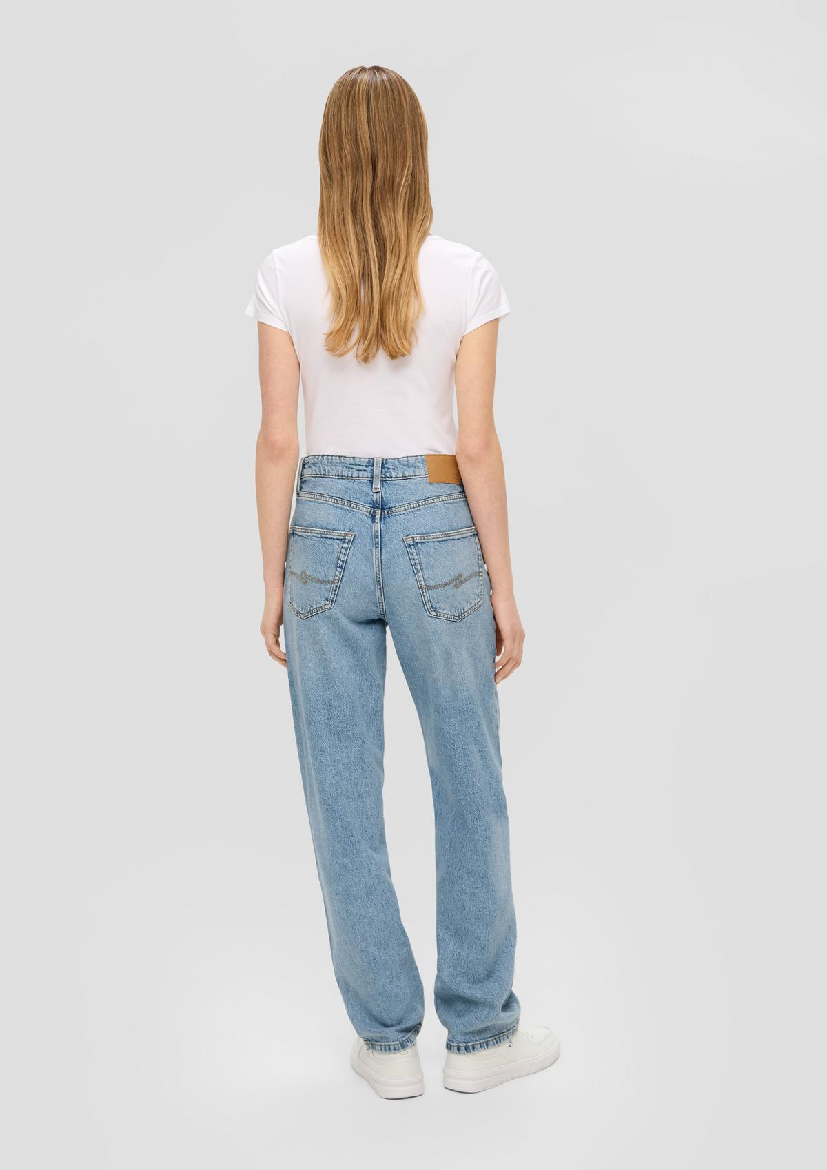 Straight Leg Loose Fit Jeans Collection