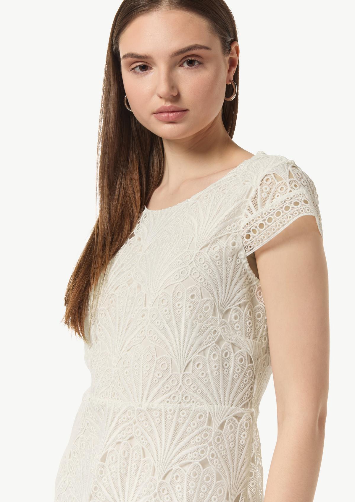 comma Lace dress with a round neckline