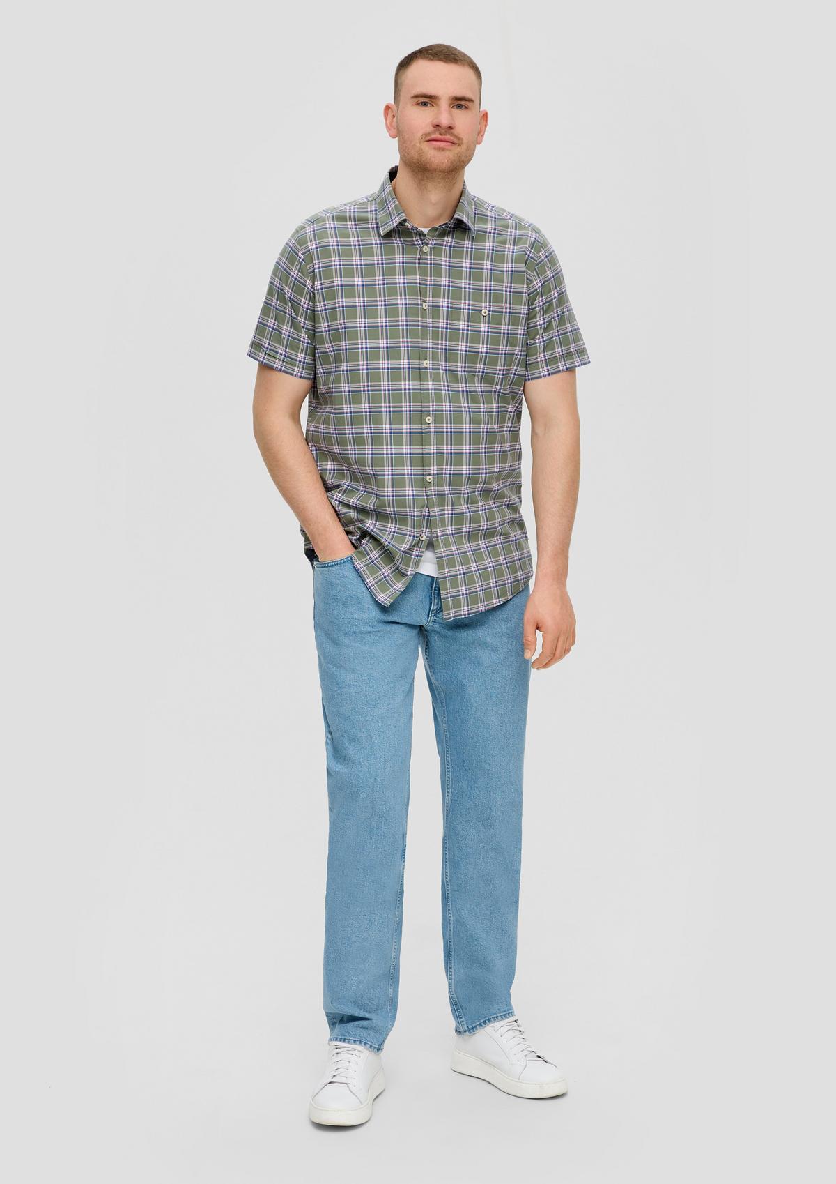 s.Oliver Coupe Regular Fit : chemise à manches courtes et poche plaquée