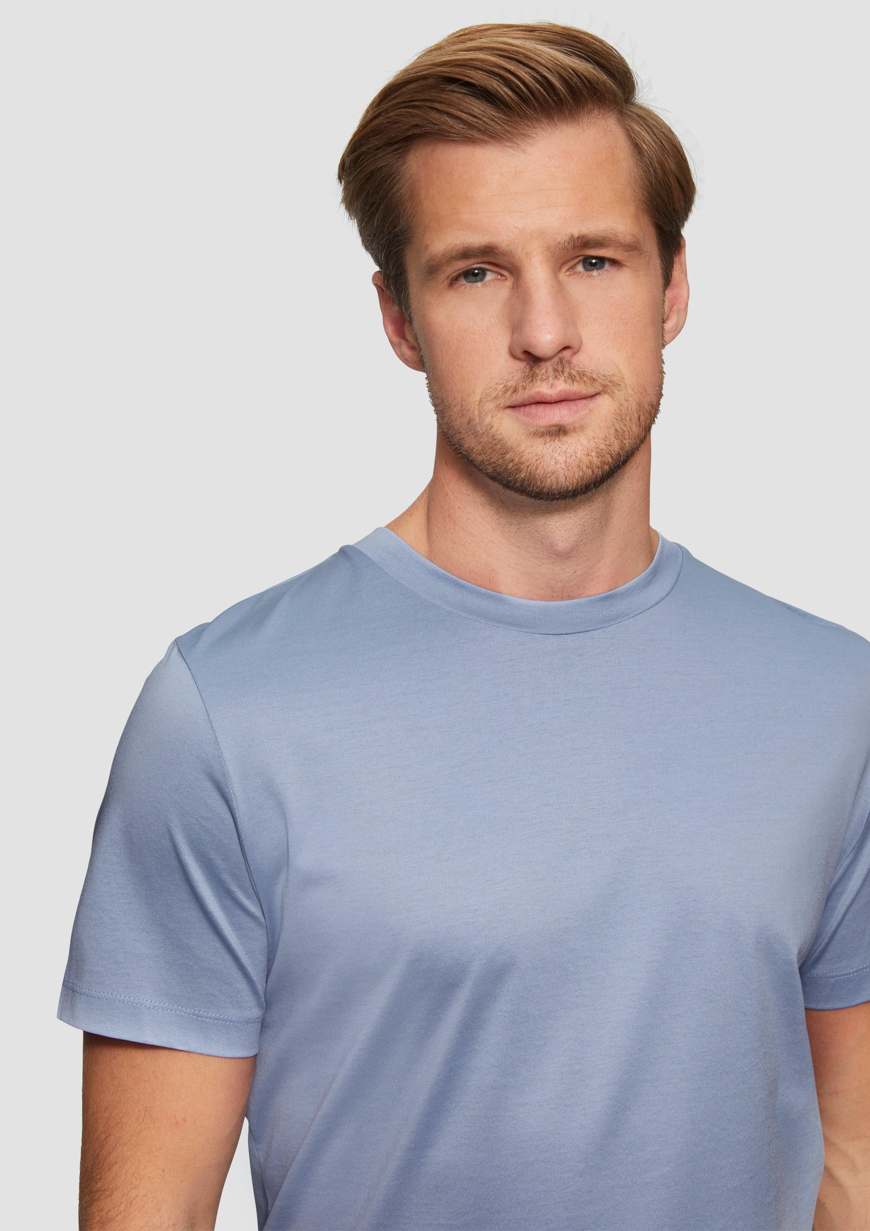 T-Shirt in 5331, 5978 & 7974