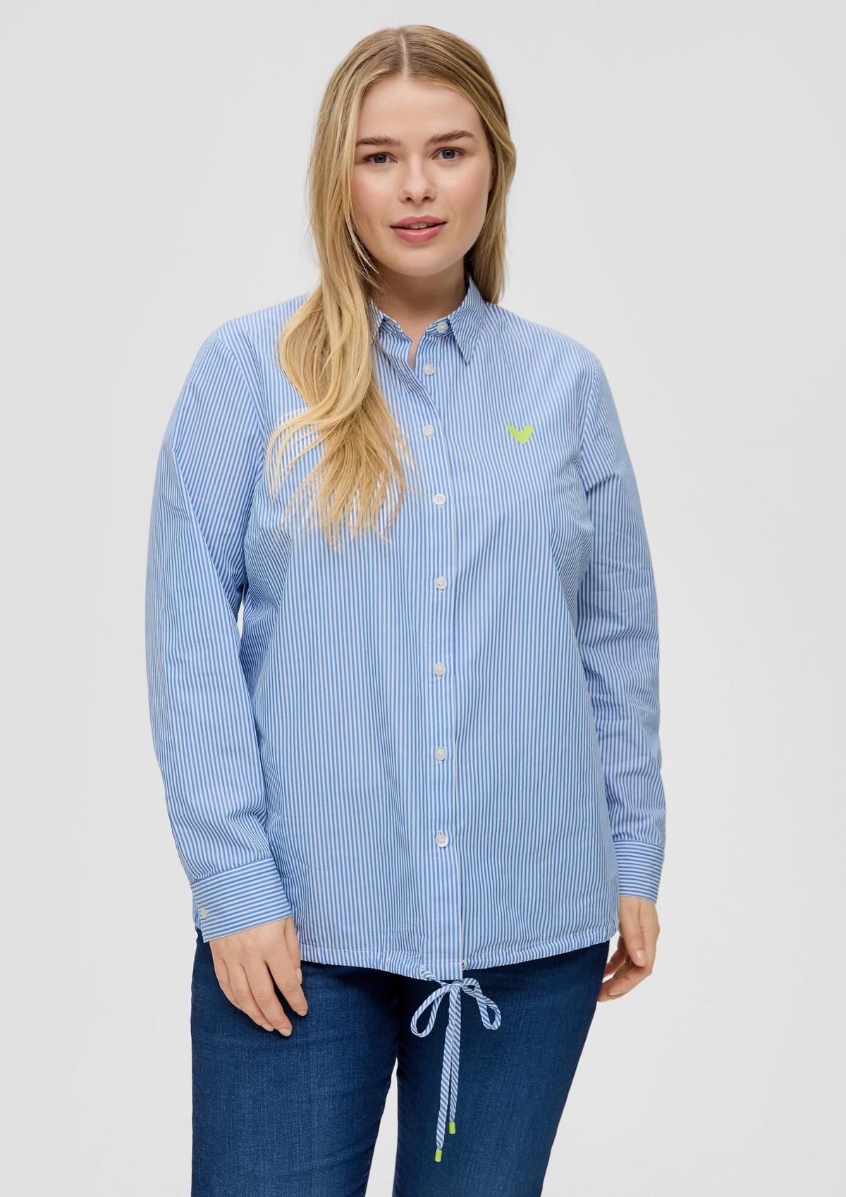 Shirt blouse with a drawstring hem