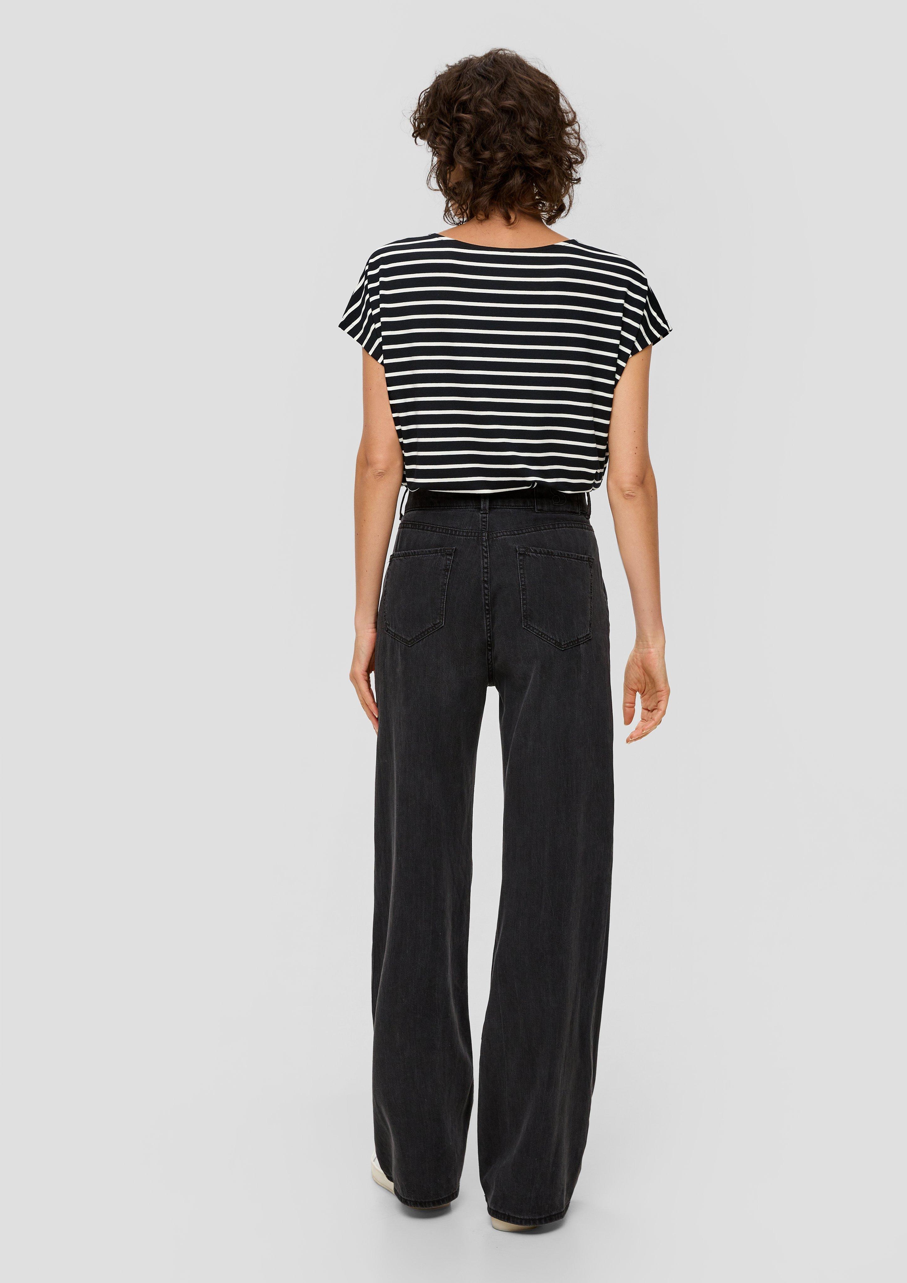 T-Shirt in 99H2, 55H2 & 02H2