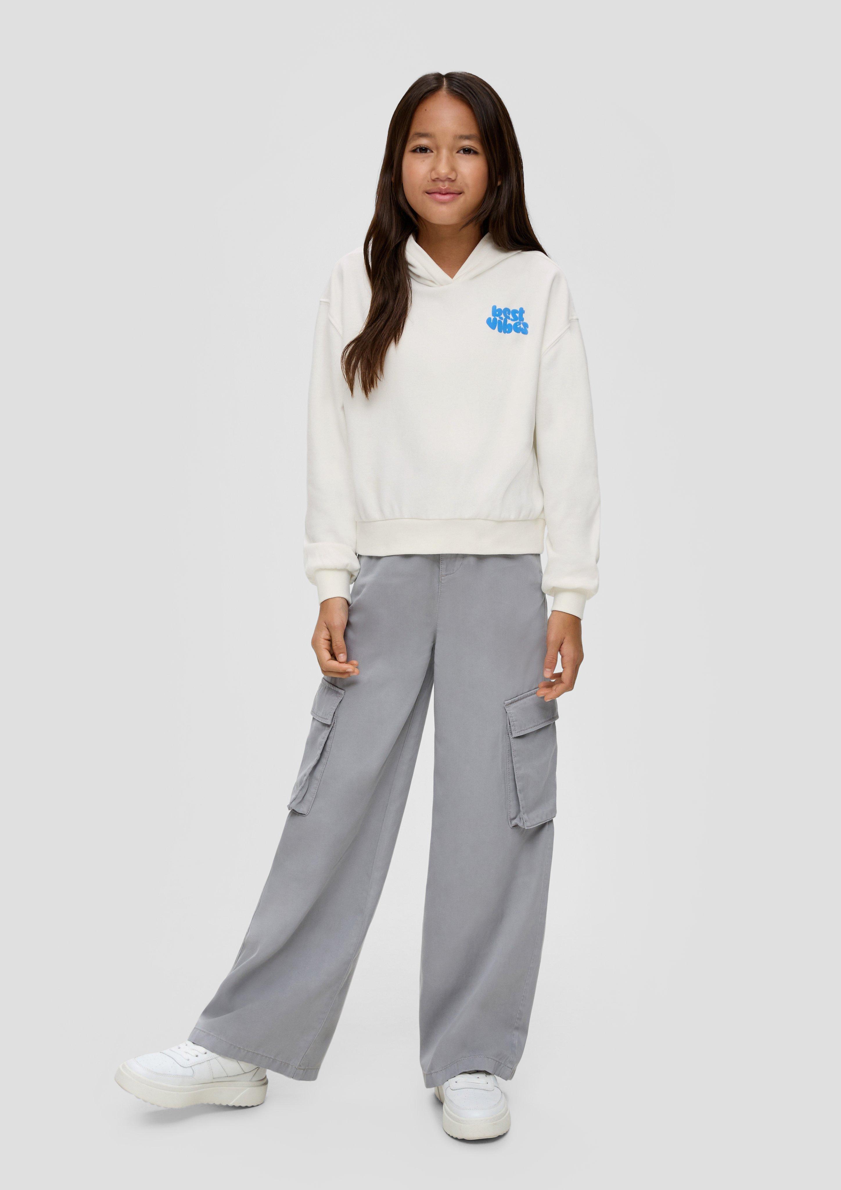 Sweatshirt in 0210 & 4440