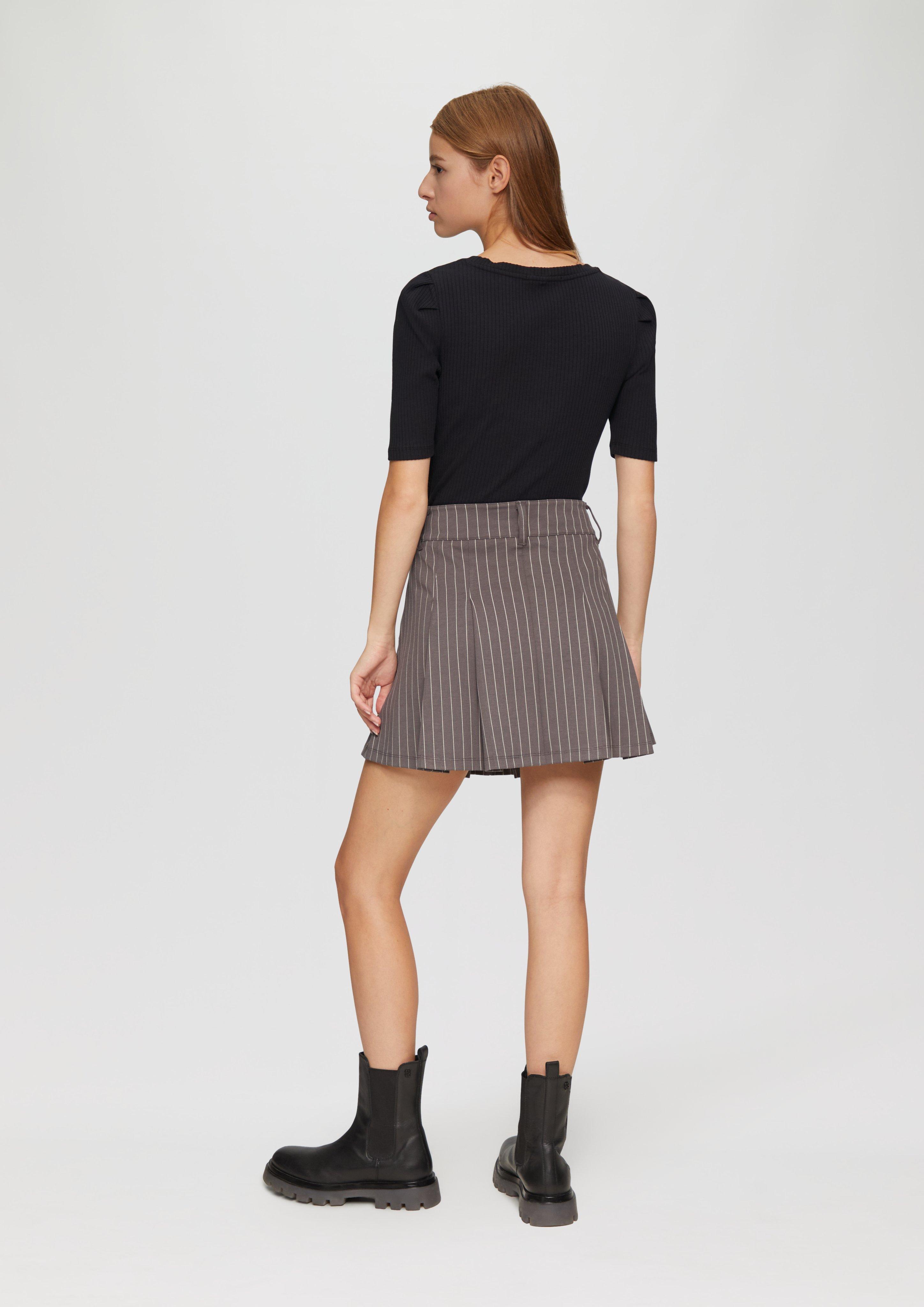 T-shirt in 9999 & 4056