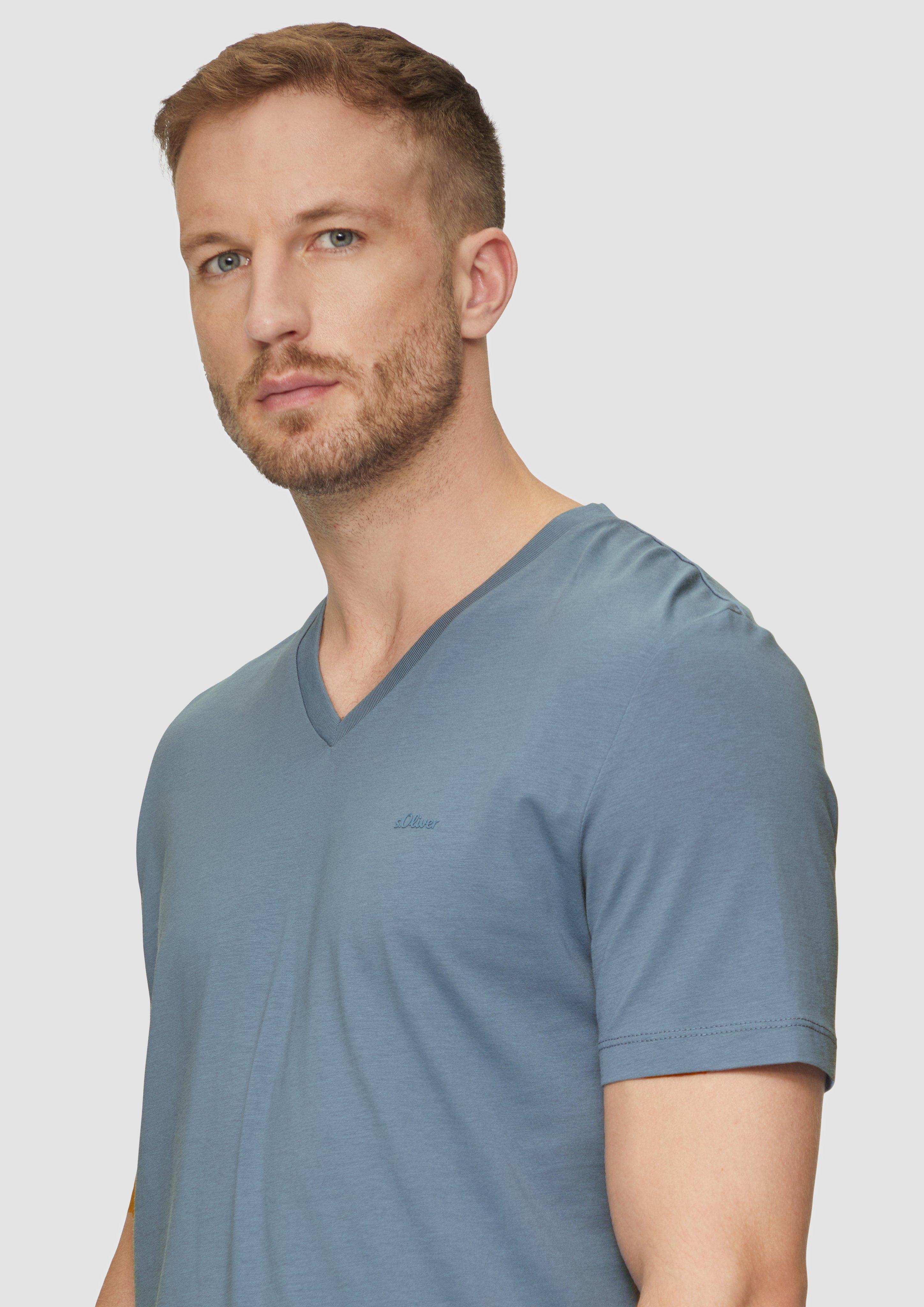 T-shirt in 5402, 5978, 4084, 9999, 7785 & 0100