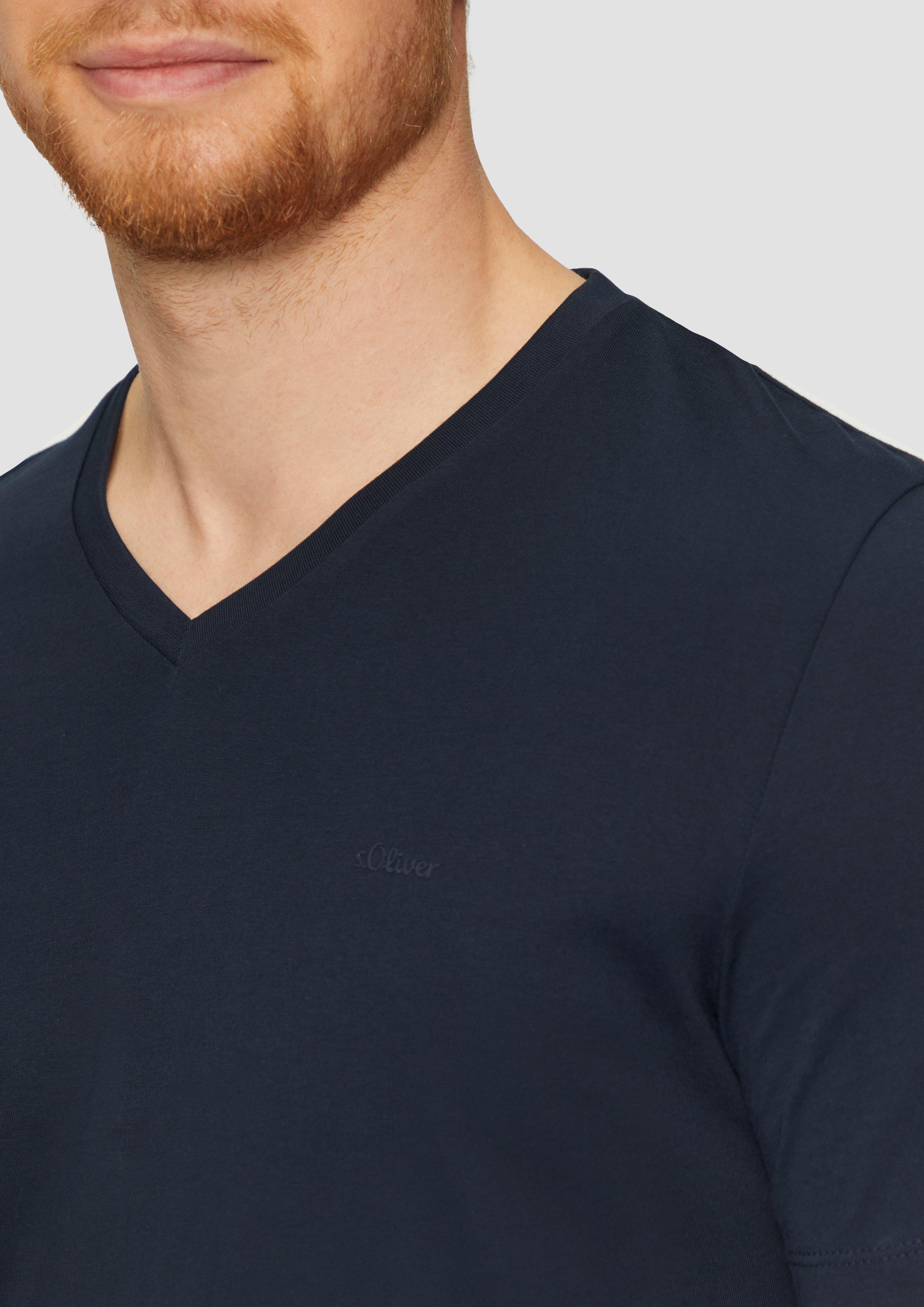 T-shirt in 5978, 4084, 9999, 7785, 0100 & 5402