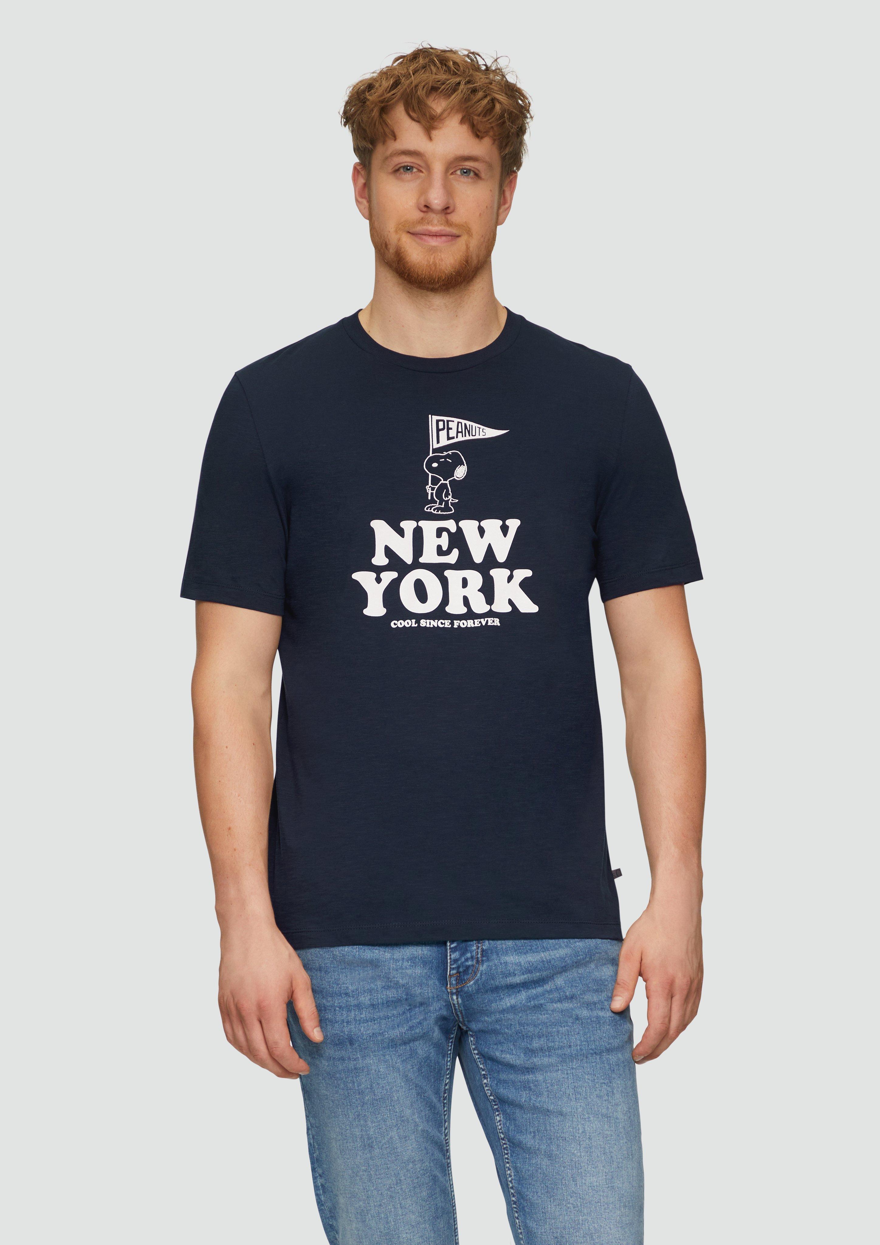 T-shirt in 59D6, 77D4, 54D5, 59D2, 40D6, 01D6, 59D4 & 48D5