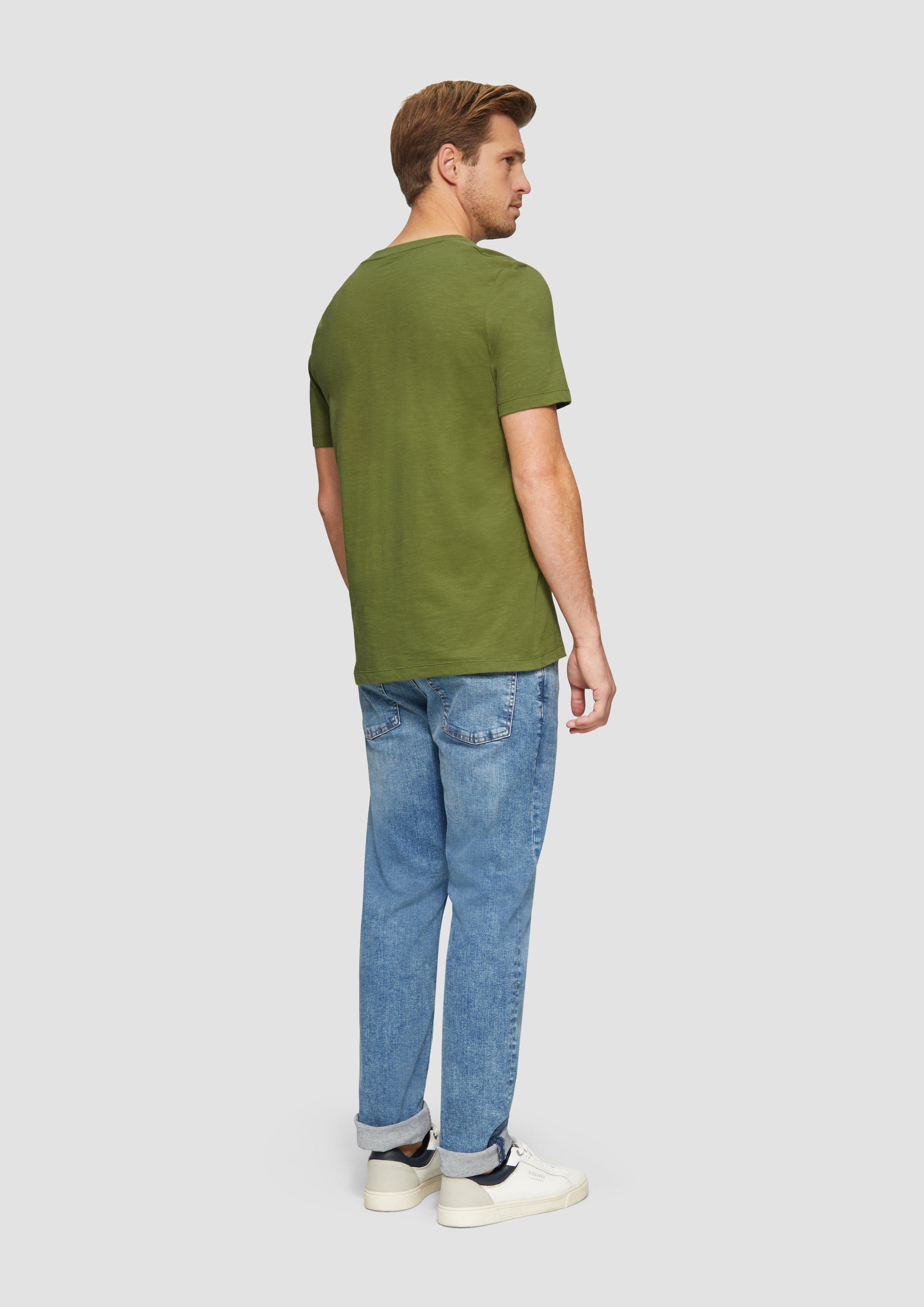 T-Shirt in 77D4, 54D5, 59D2, 40D6, 01D6, 59D4, 48D5 & 59D6