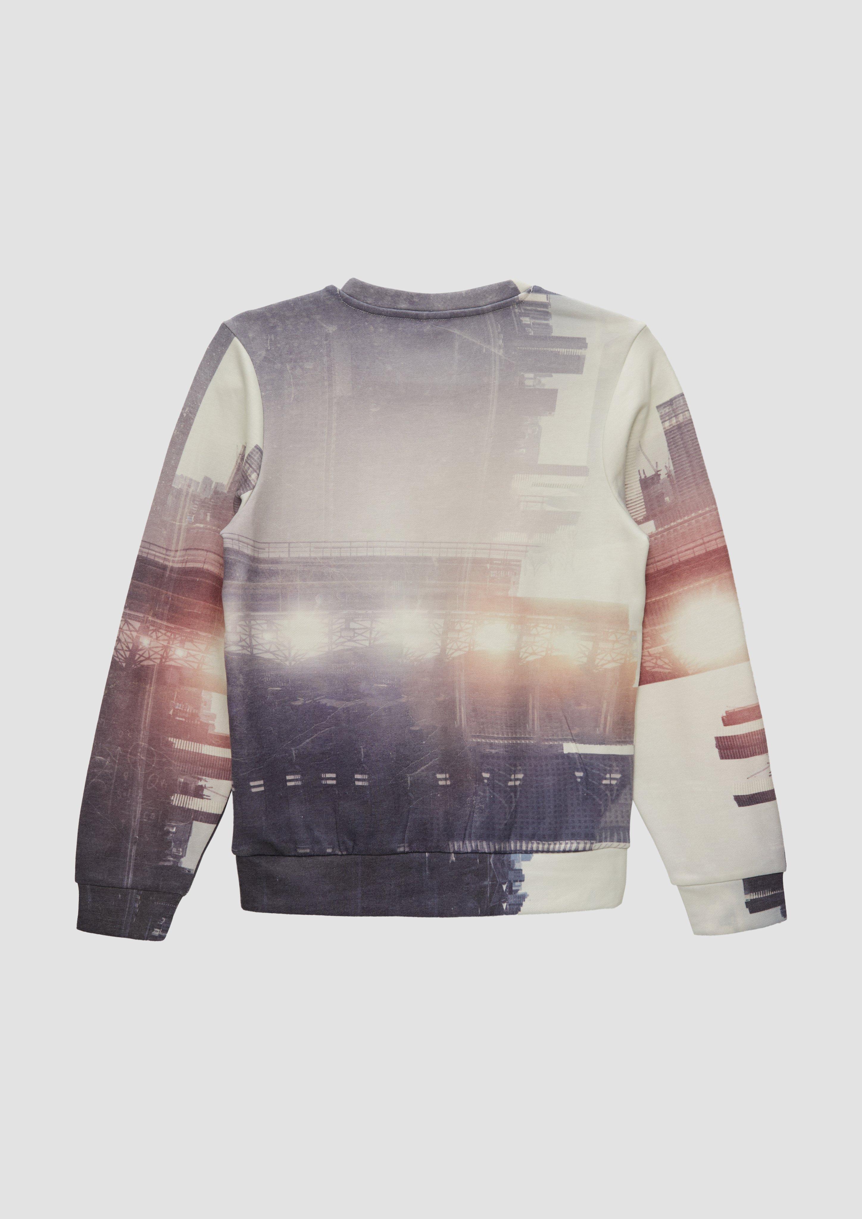 Sweatshirt in 02D2 & 54D1